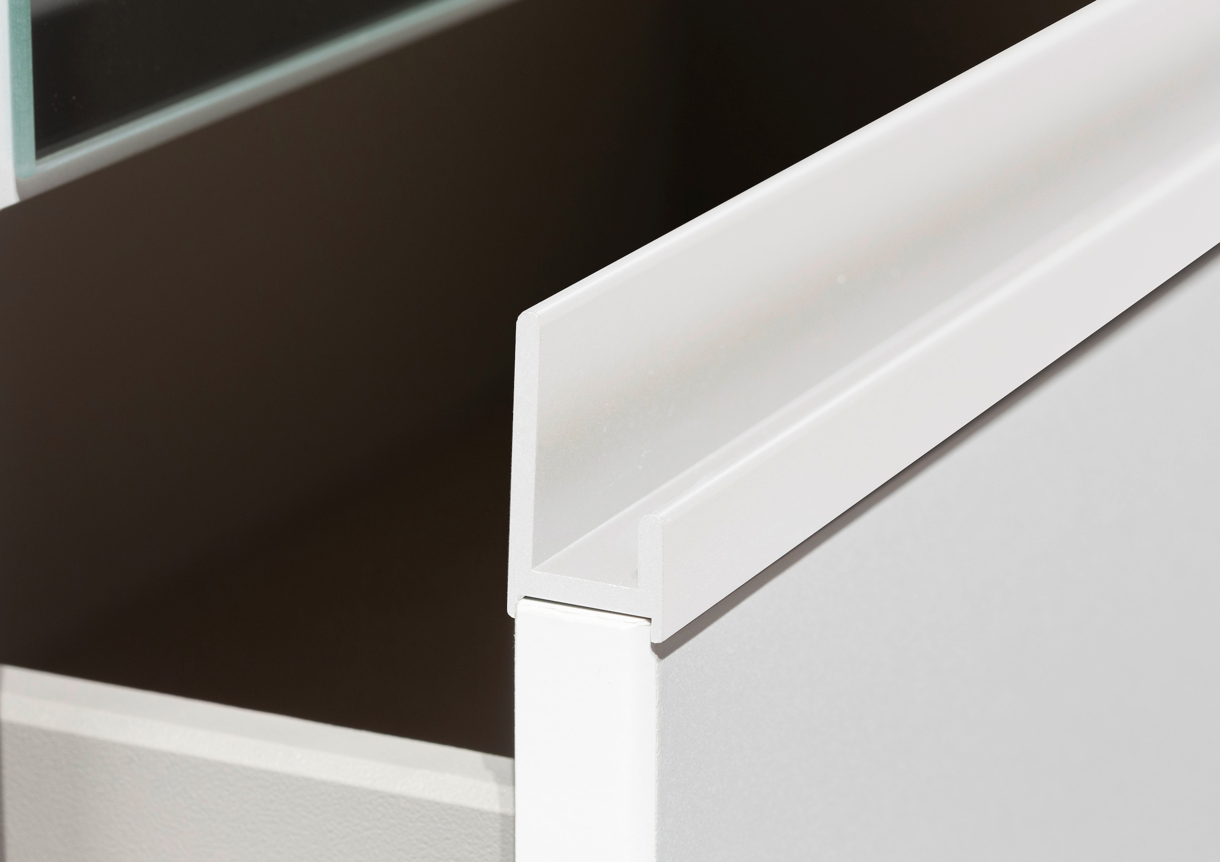 rauch Drehtürenschrank »Kleiderschrank Schrank Garderobe Wäscheschrank COSTA in 3 Breiten«, mit Spiegel, grifflose Front und Push-to-Open Funktion MADE IN GERMANY