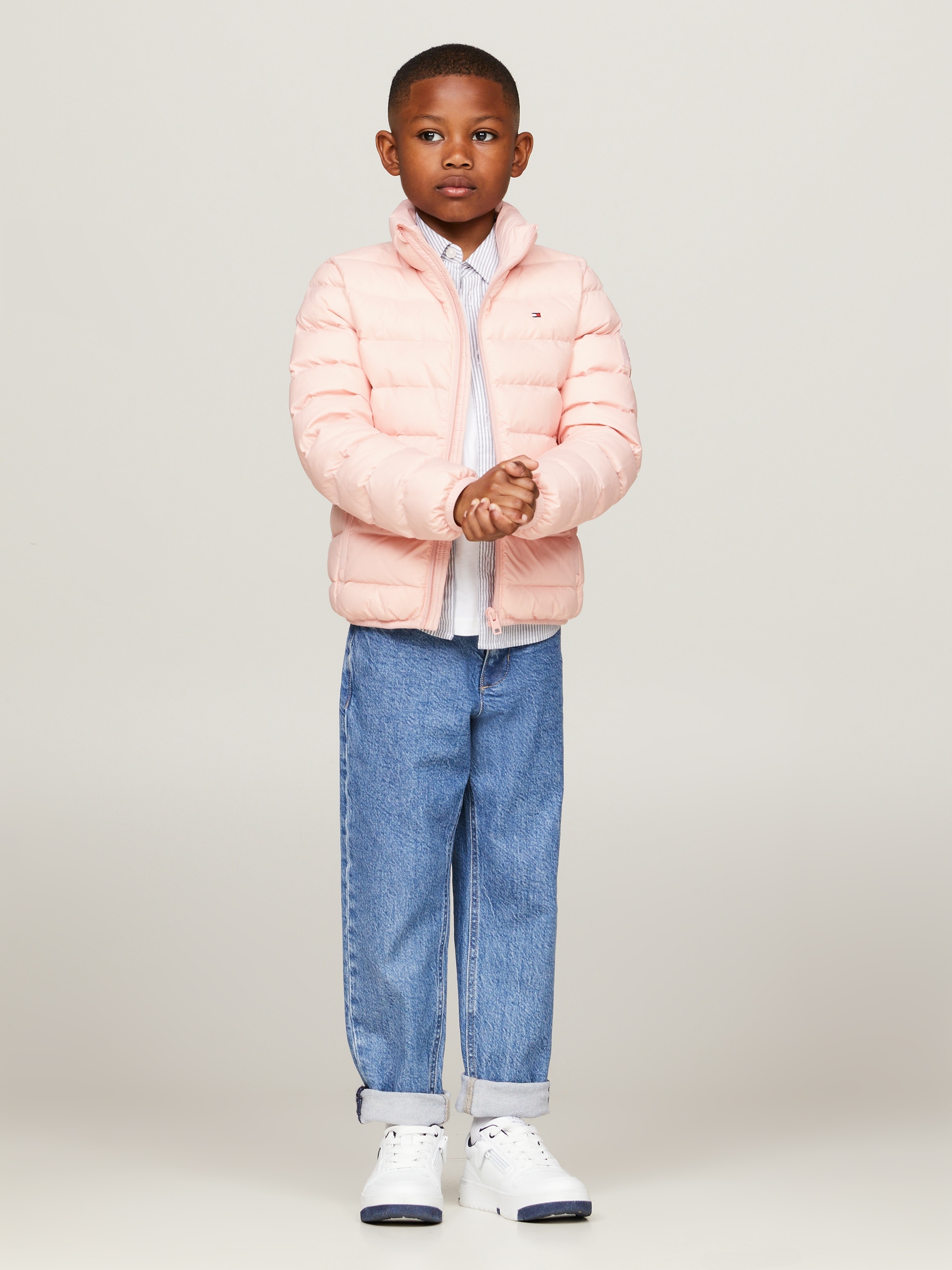 Tommy Hilfiger Steppjacke »U ESSENTIAL LIGHT DOWN JACKET«, Kinder bis 16 Jahre mit Logostickerei