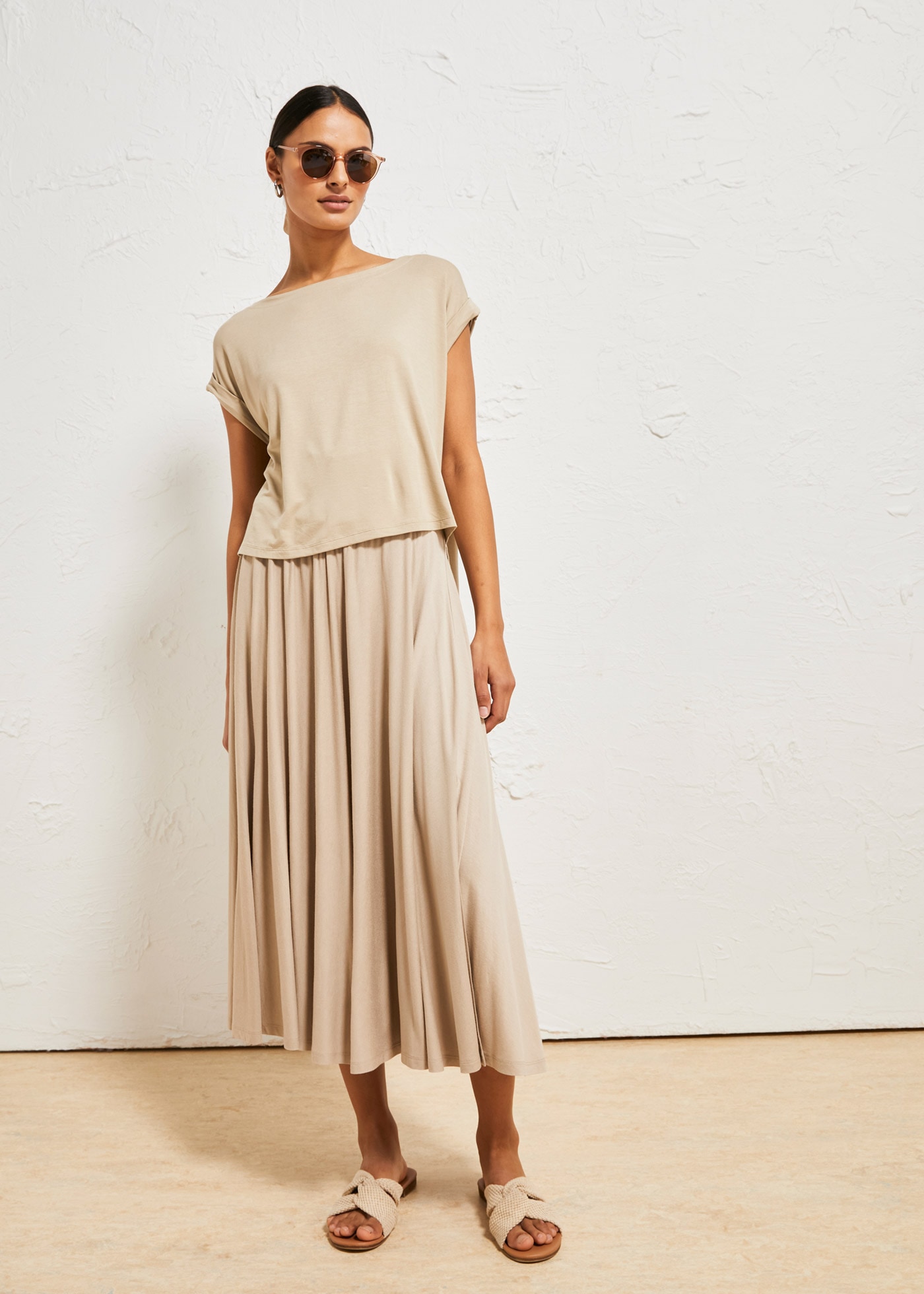 bonprix Oversize-Shirt »Oversize-Shirt aus fließender Viskose« oversize Passform, Kurzarm, für warme Tage, aus Viskose