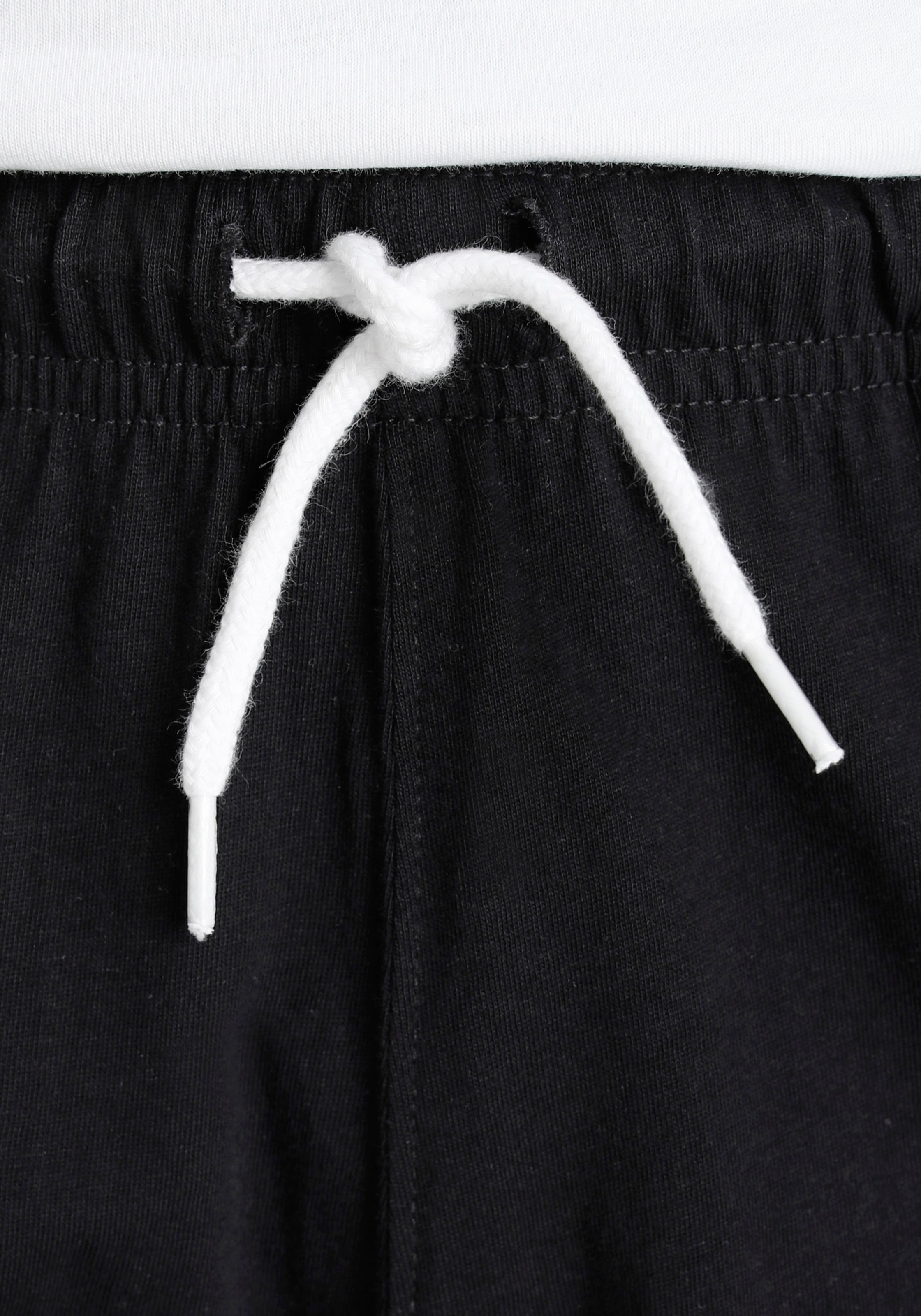 9. Bild von Champion Bermudas