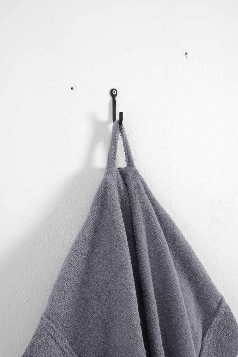 Bruno Banani Herrenbademantel »Clement, ideal für Sauna & Spa, Hotelbademantel, Morgenmantel«, (1 St.), 100% Baumwolle, einfarbig, glänzende Streifen-Bordüre, Taschen, S-4XL