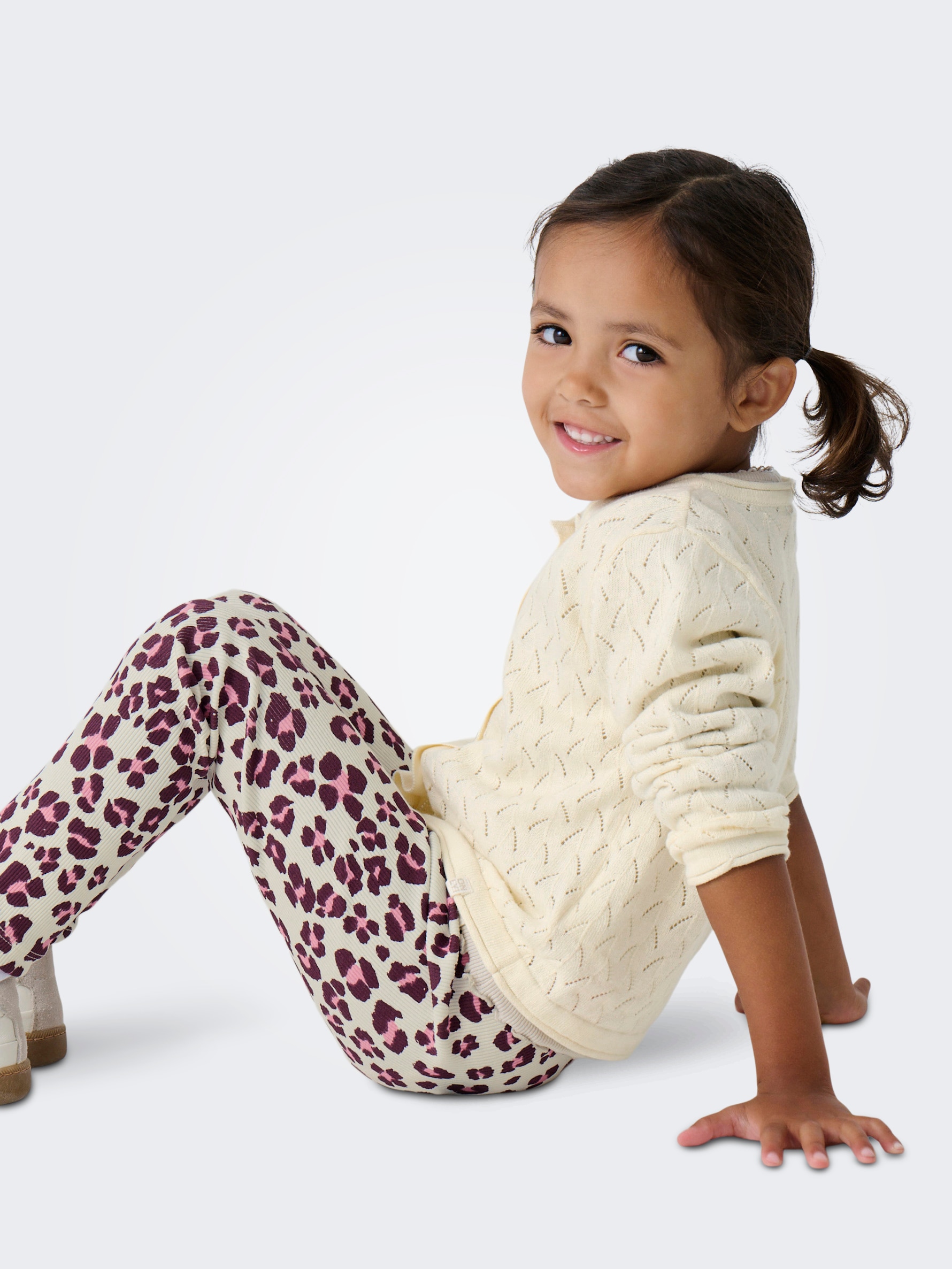 KIDS ONLY Strickjacke »KMGMEGAN LIFE  LS CARDIGAN KNT NOOS«