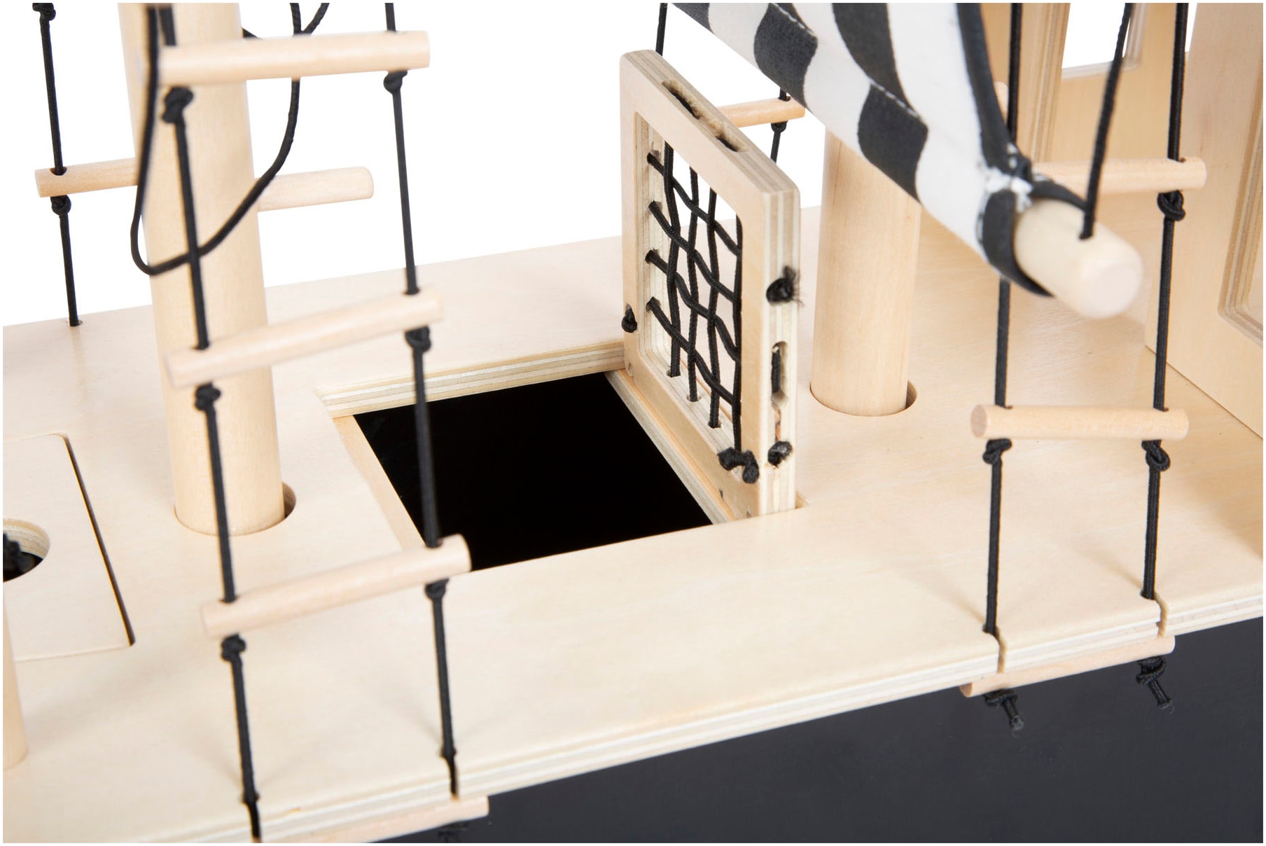 Small Foot Spielzeug-Schiff »Piratenschiff, aus Holz«