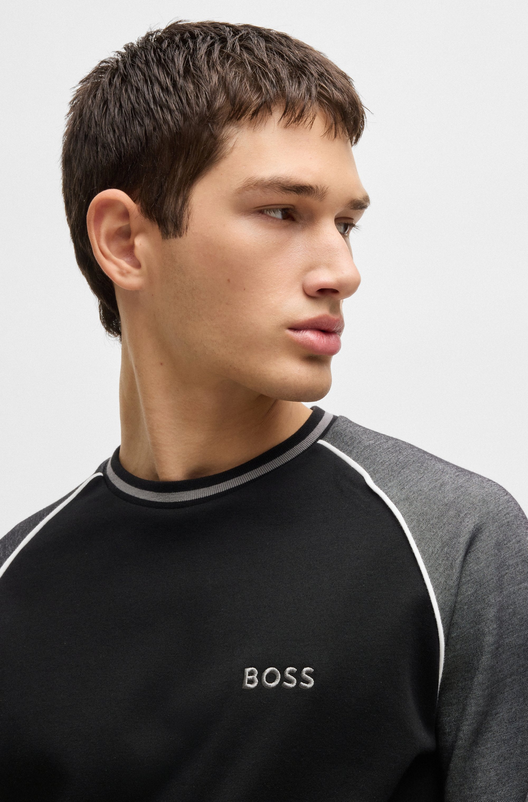 BOSS Sweatshirt, mit kontrastfarbenen Details