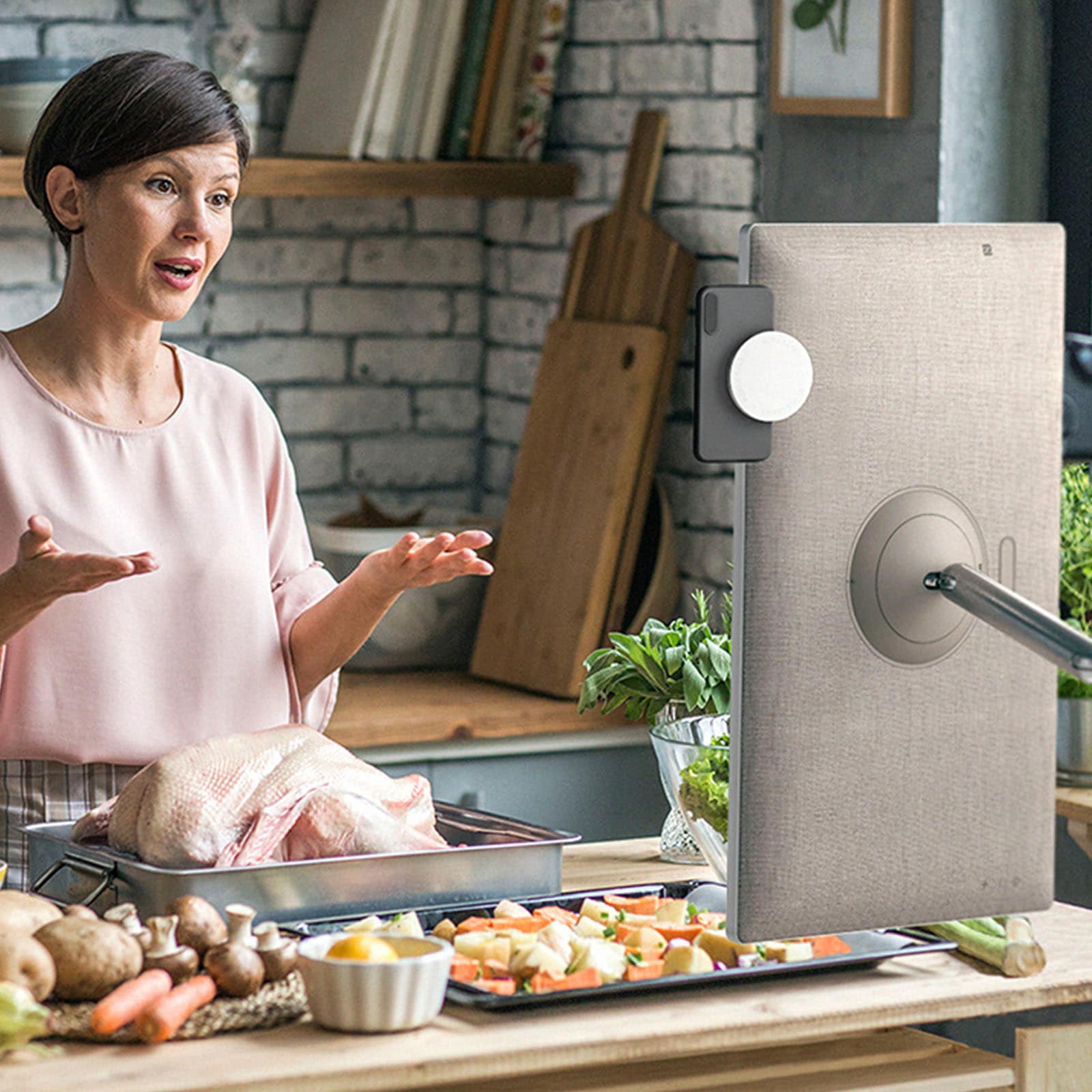 LG LED-Fernseher »27ART10AKPL«, Full HD, Smart-TV, Integrierter Akku (bis zu 3Std. Laufzeit), Dreh- & Neigbar, StanbyME