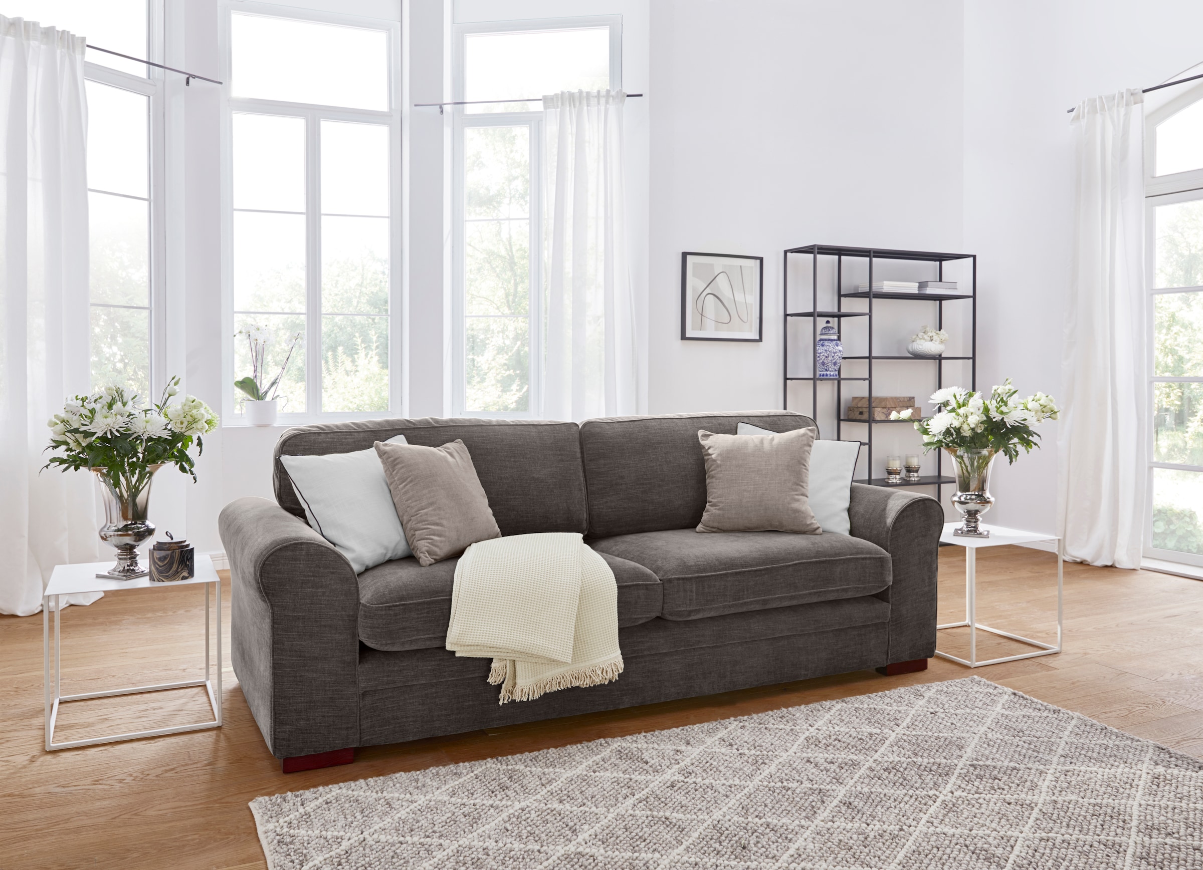Home affaire 3-Sitzer »Broughton«, weicher Sitzkomfort, incl. 2 Zierkissen, Keder