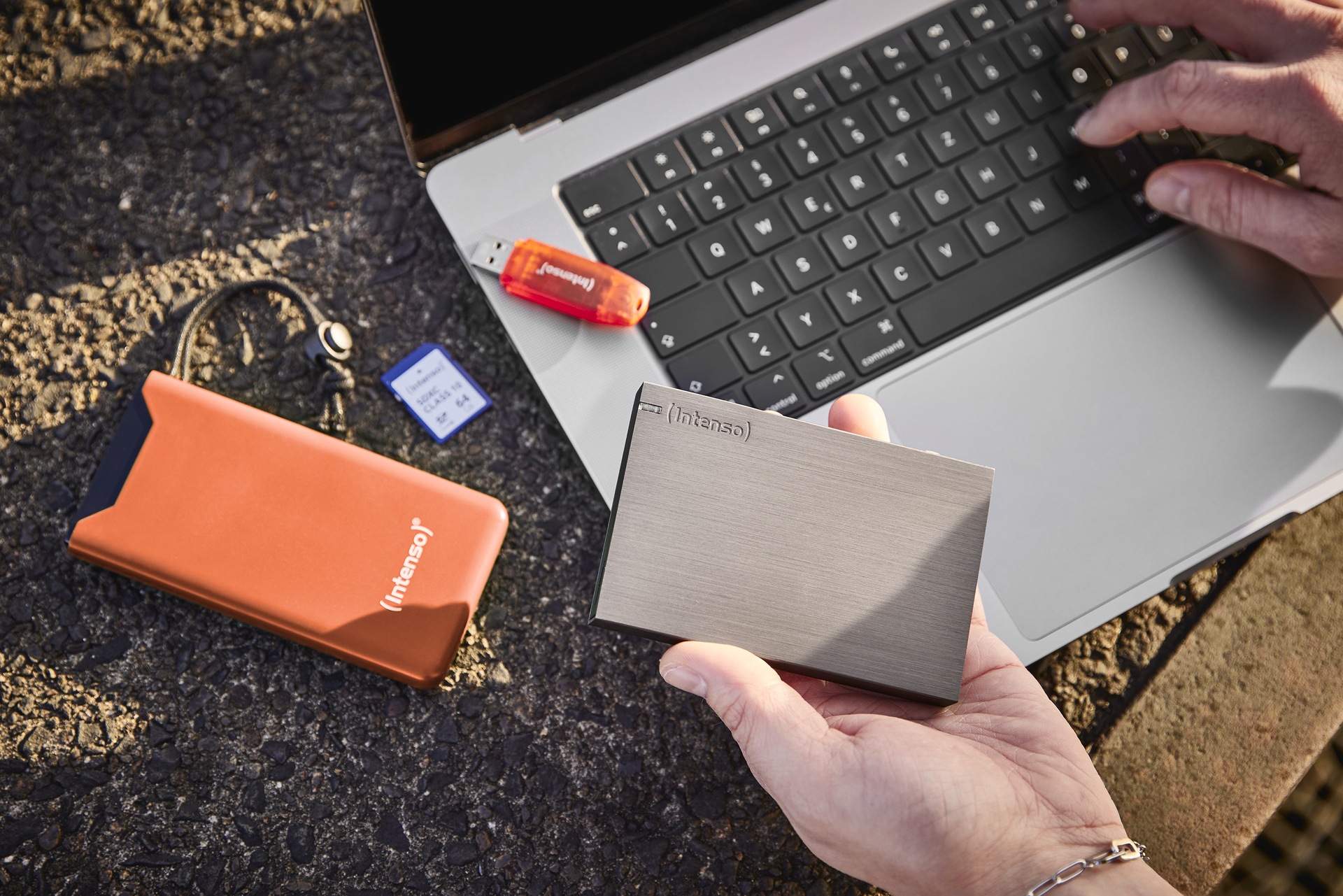 Intenso Powerbank »F10000, 20 W«