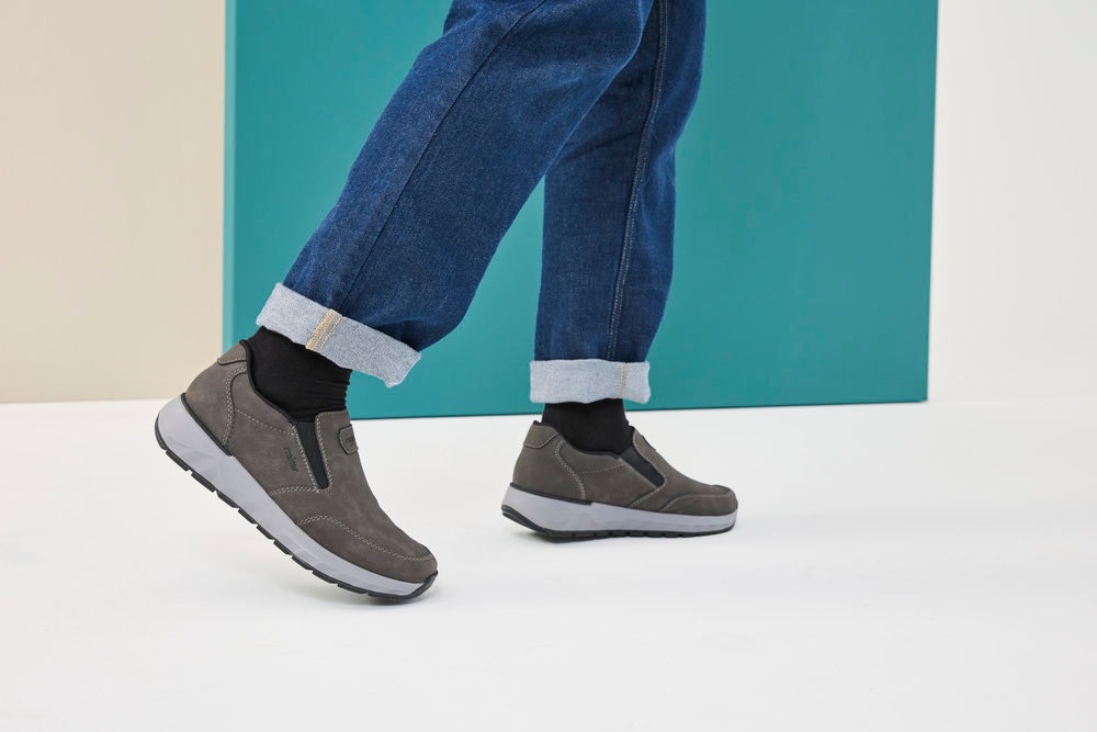 Rieker Slipper, Schlupfschuh, Halbschuh, Slip-on Sneaker in bequemer Form