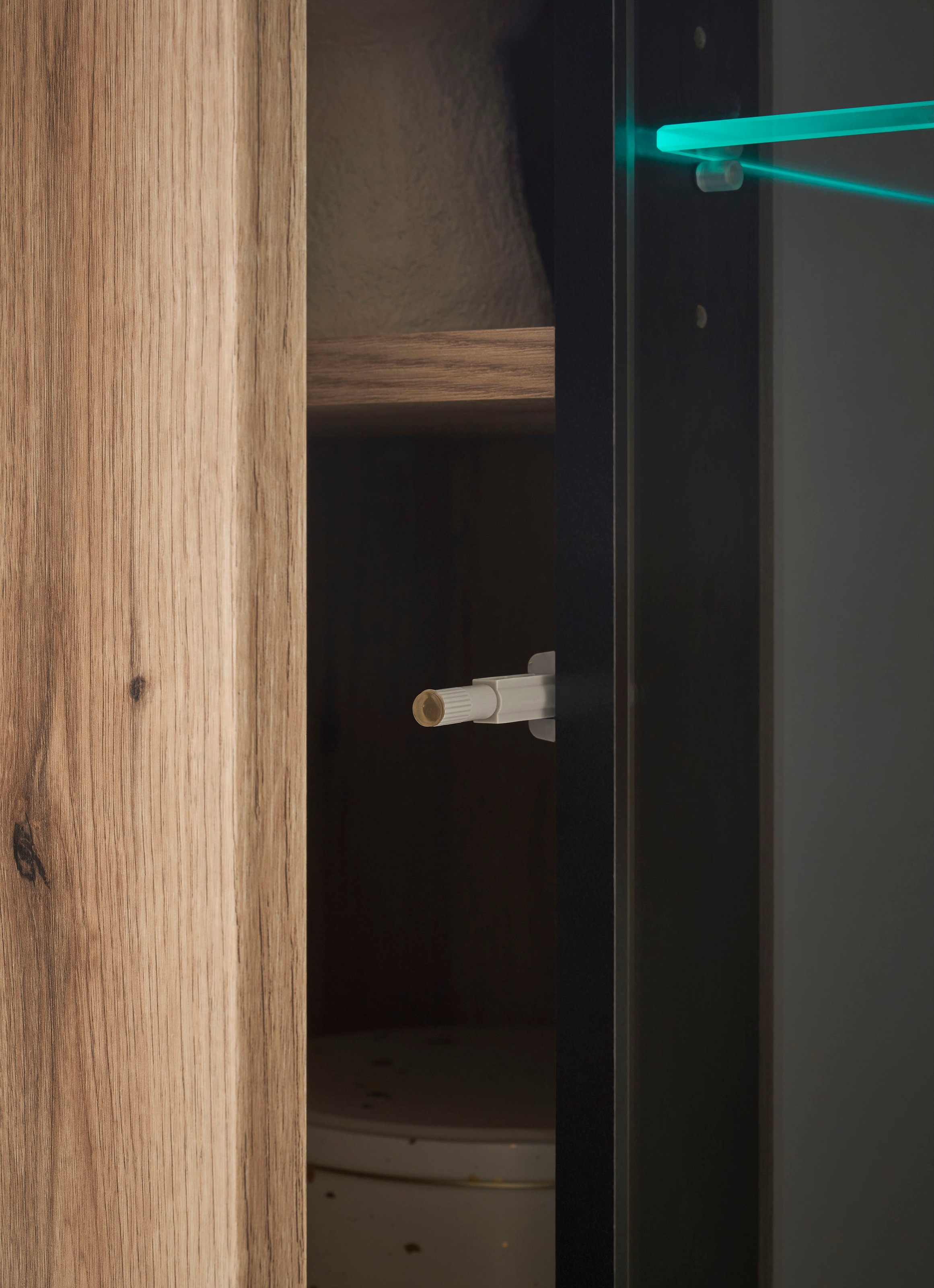 INOSIGN Wohnwand »Cantara, moderne Anbauwand, Wohnzimmer-Set, in Eiche Evoke oder Weiß«, (Set), enthält eine Vitrine, ein Lowboard und zwei Wandboards