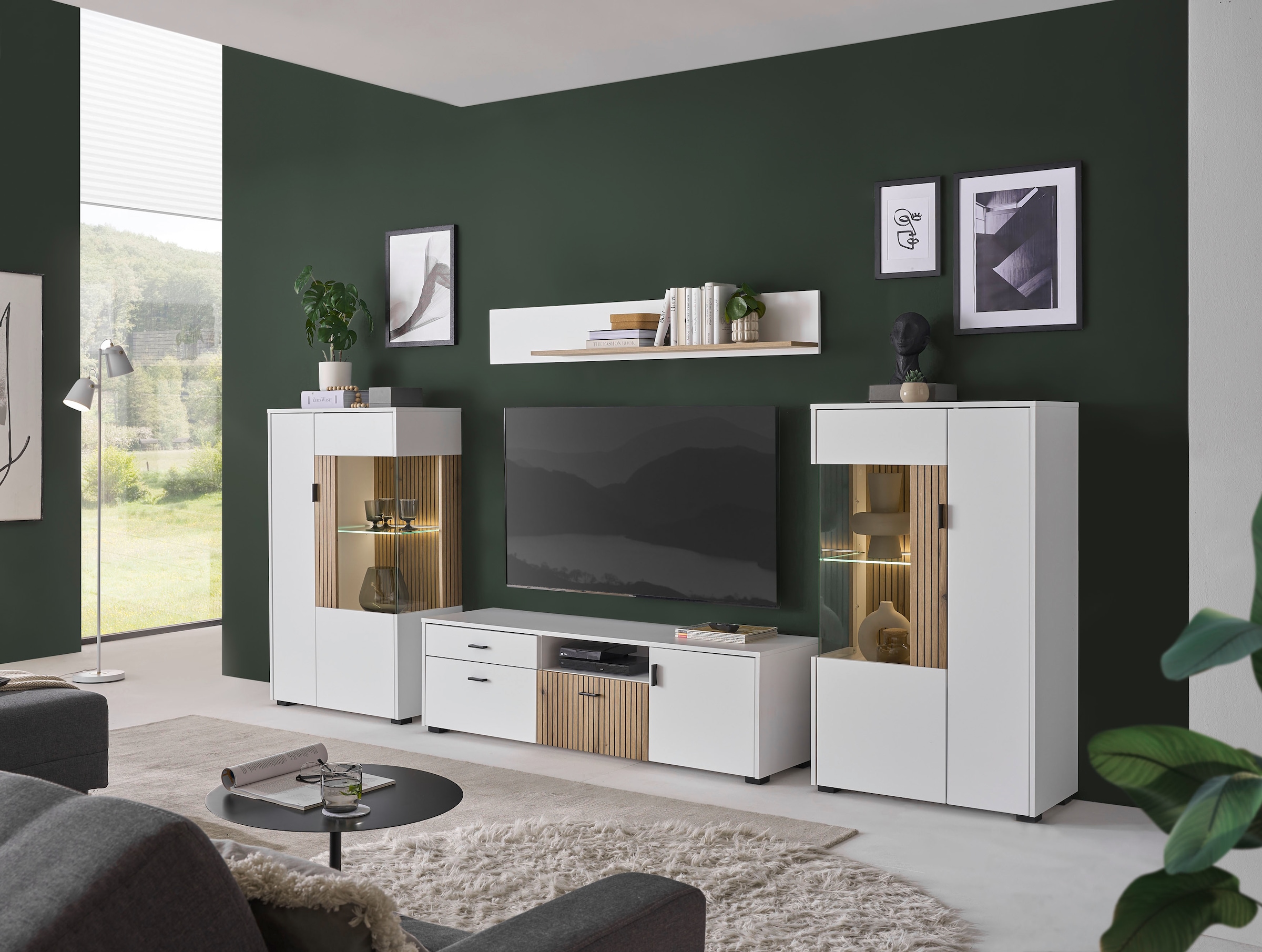 INOSIGN Vitrine »Hudson, Stauraumvitrine«, in moderner Trendfarbe, Griffe aus Metall (Schwarz), Höhe 125 cm
