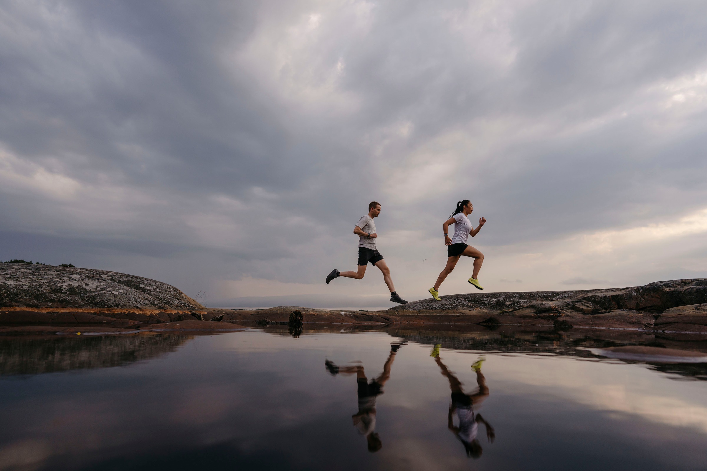 Suunto Smartwatch »9 Peak Pro«, (3,04 cm / 1,2 Zoll)