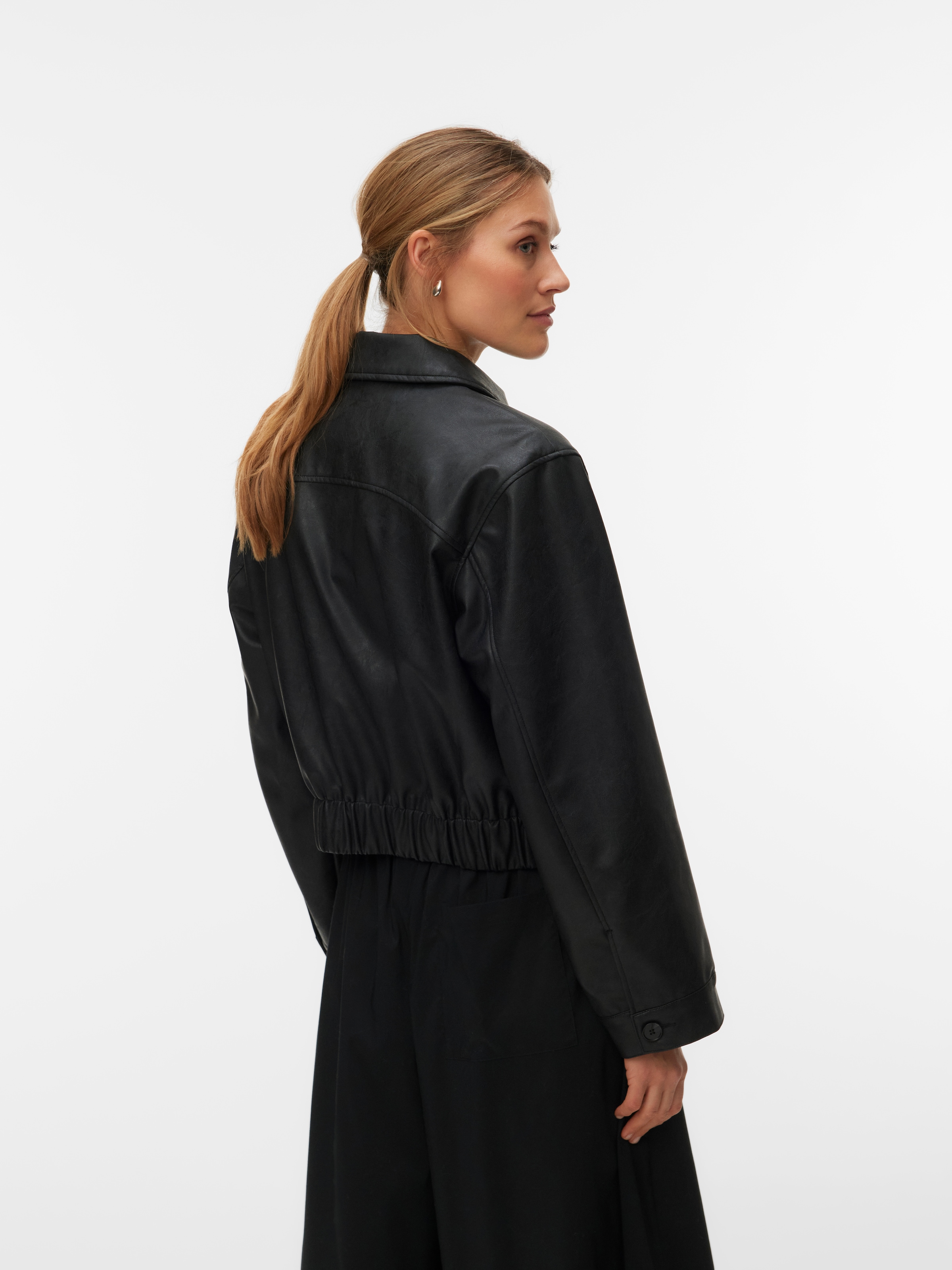 Vero Moda Lederimitatjacke »VMLUANA LS PL BOMBER SHACKET« Lederimitat, Box Fit Form