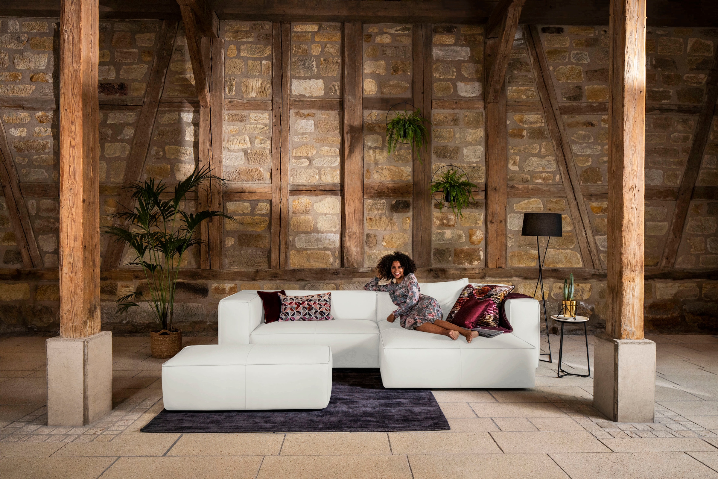 W.SCHILLIG Ecksofa »around-the-block« inklusive Hocker, mit eleganter Biese günstig online kaufen