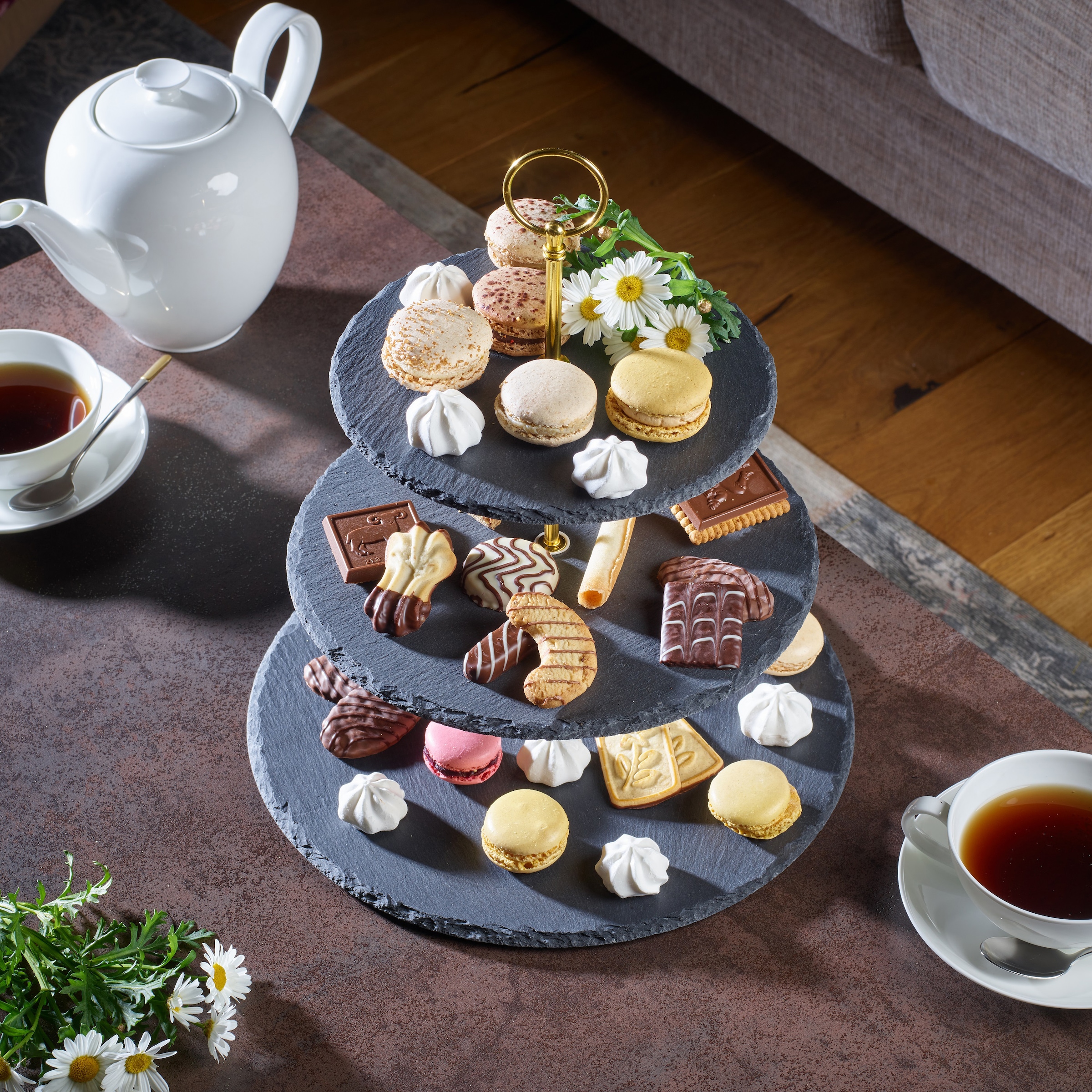 ECHTWERK Etagere »Schiefer Etagere«, für Gebäck, Obst, Käse und Dessert aus Naturschiefer mit Metallgriff