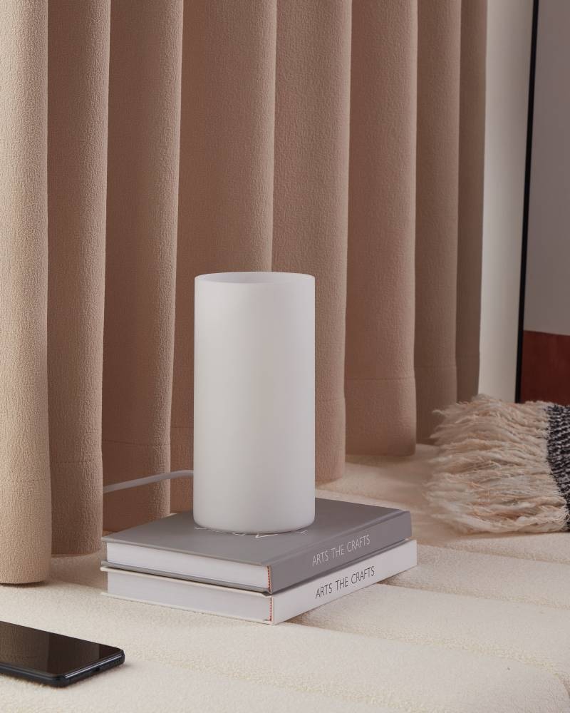 EGLO Tischleuchte »GEO Tischlampe, opal-mattes Glas, Schalter am Kabel, minimalistisch«, 1 flammig, Leuchtmittel E14 | Leuchtmittel wechselbar-ohne Leuchtmittel, Nachttischlampe, Deko-Leuchte, Schlafzimmer, 165cm Kabel, 20x10cm