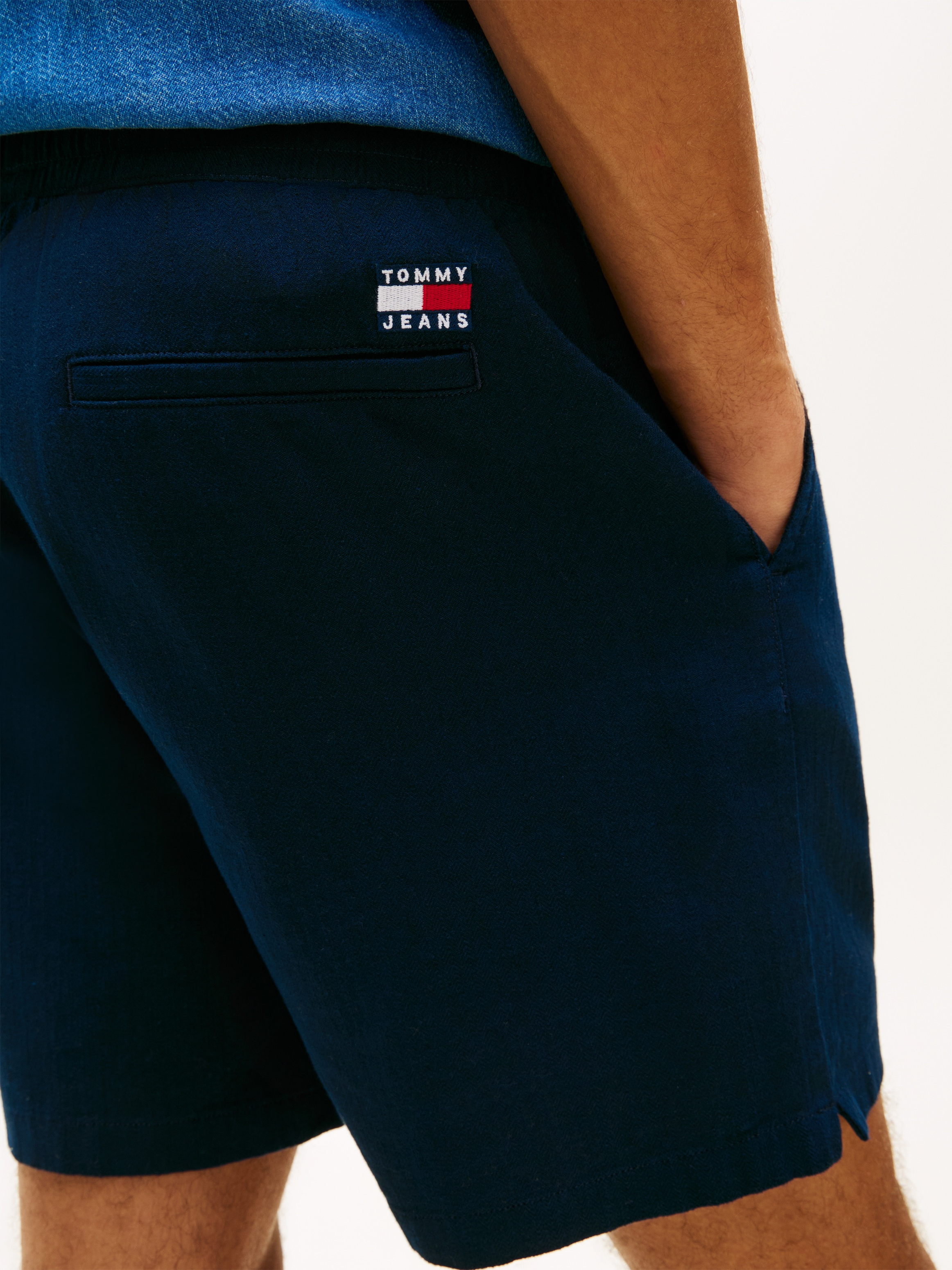 Tommy Jeans Shorts »LINEN BLEND PULL-ON«  Regular fit mit praktischen Taschen