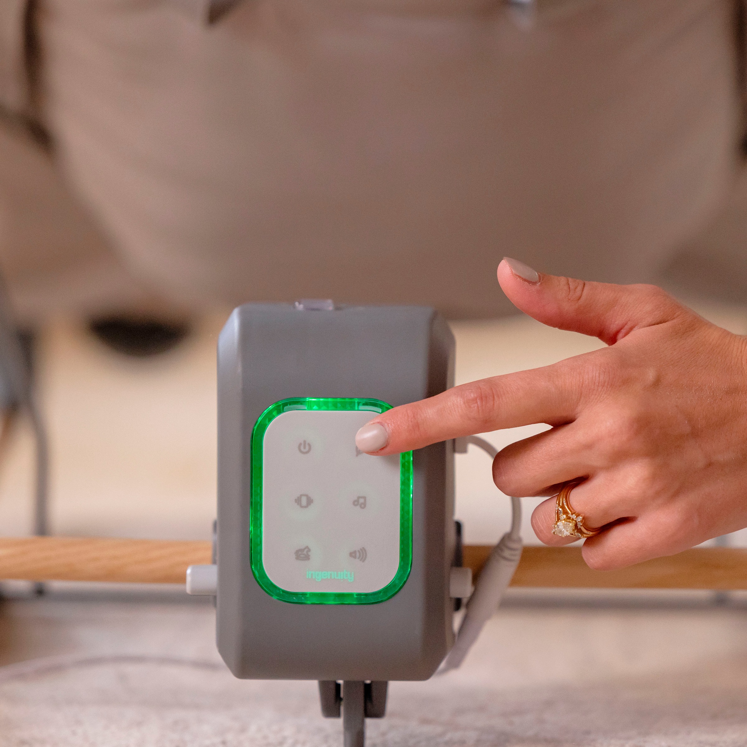 ingenuity Babywippe »Keep InMotion Automatic Rocking Seat - Soulful Skies«, mit Sound-Effekt