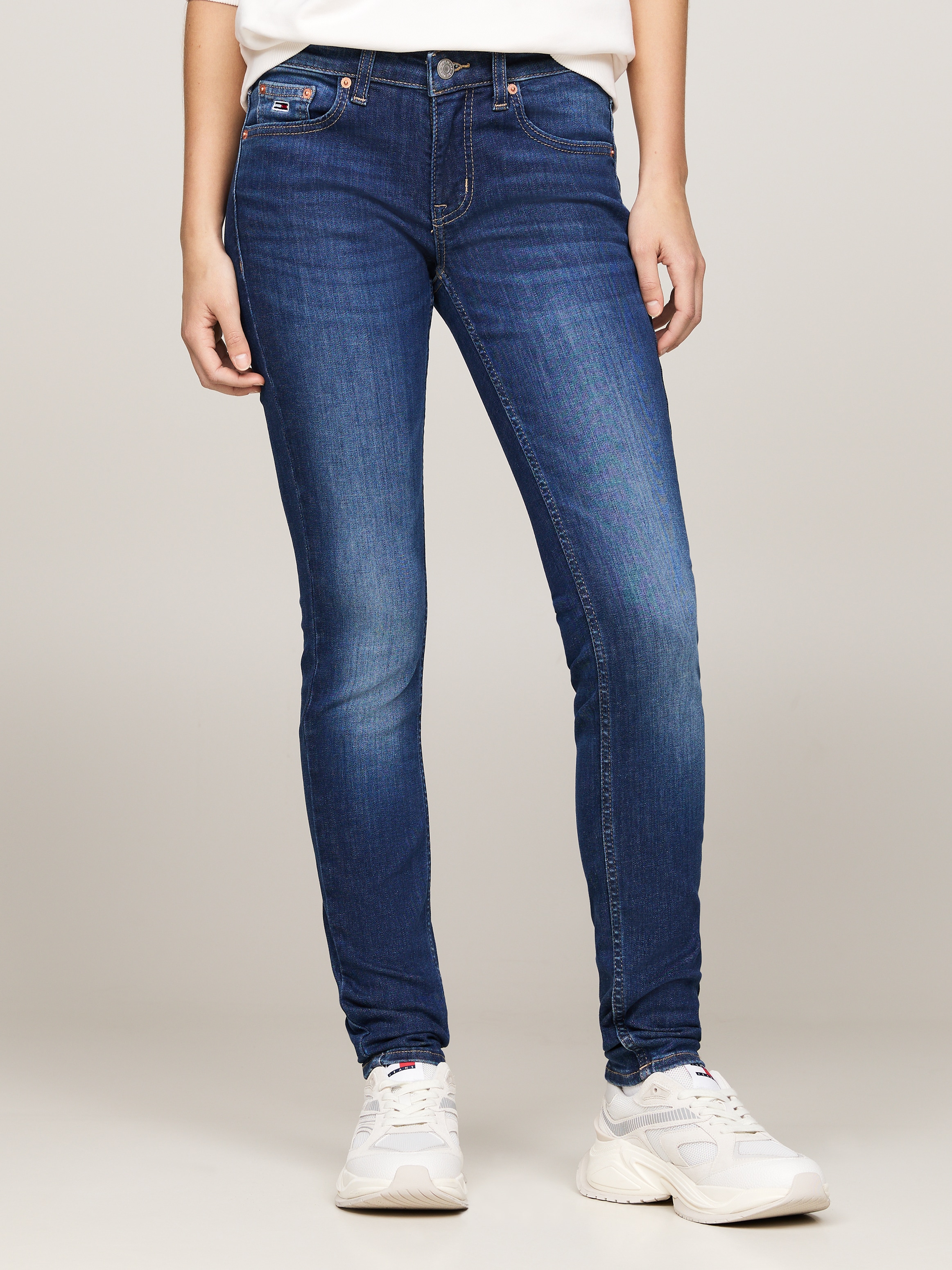 Tommy Jeans Skinny-fit-Jeans »Tommy Jeans Damenjeans Low Waist Skinny«, mit Waschung, Logo-Badge