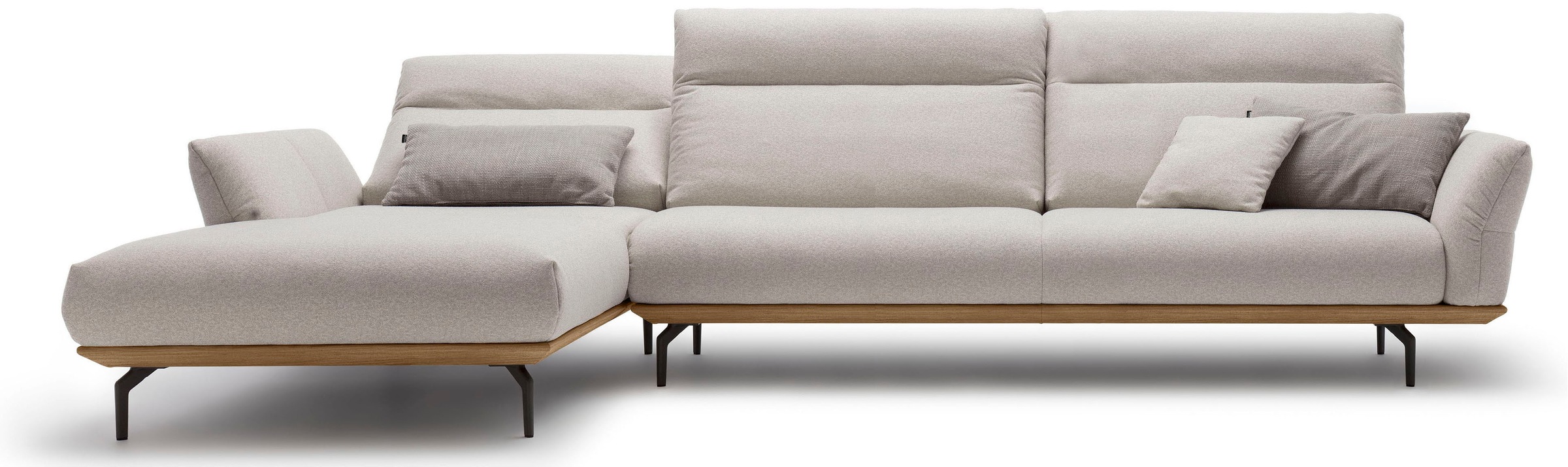 Creation BY ROLF BENZ Ecksofa »CR.460«, Sockel in Nussbaum, Winkelfüße in Umbragrau, Breite 338 cm