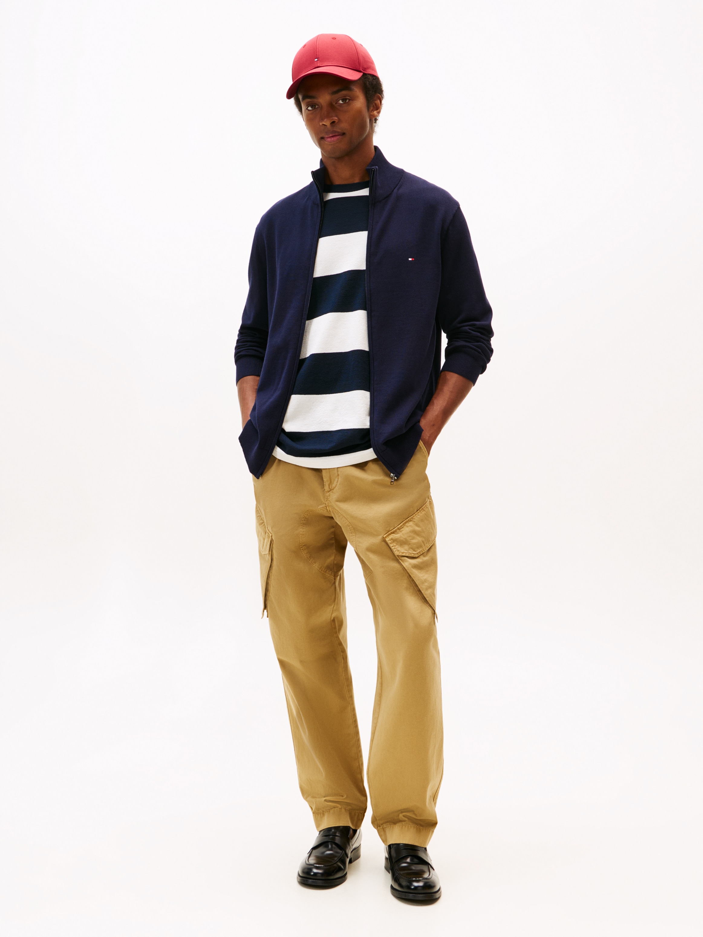 Tommy Hilfiger Strickjacke »ESSENTIAL COTTON ZIP THRU«, mit Logostickerei