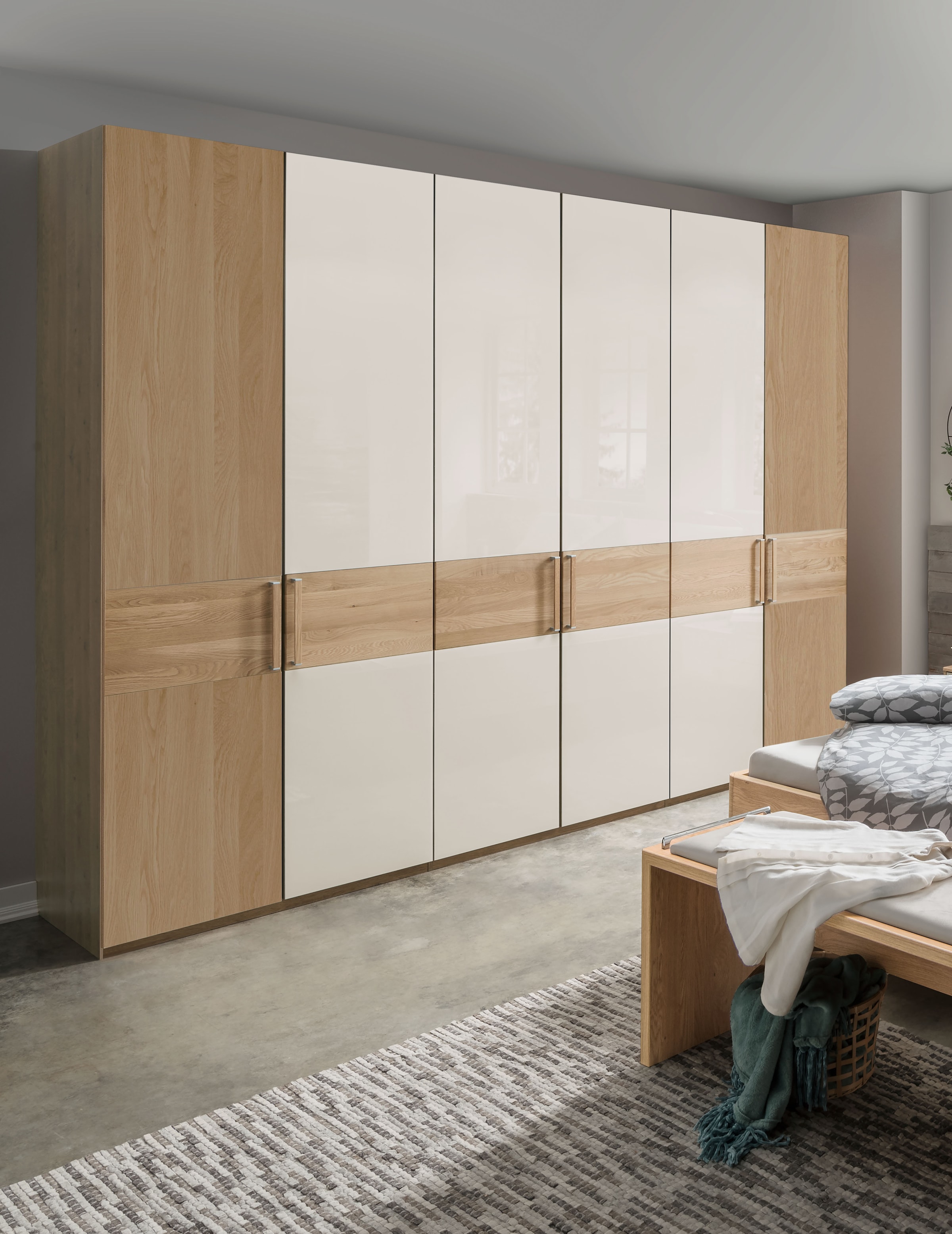 WIEMANN Drehtürenschrank "Kiruna", mit Champagnerglas und Spiegel günstig online kaufen