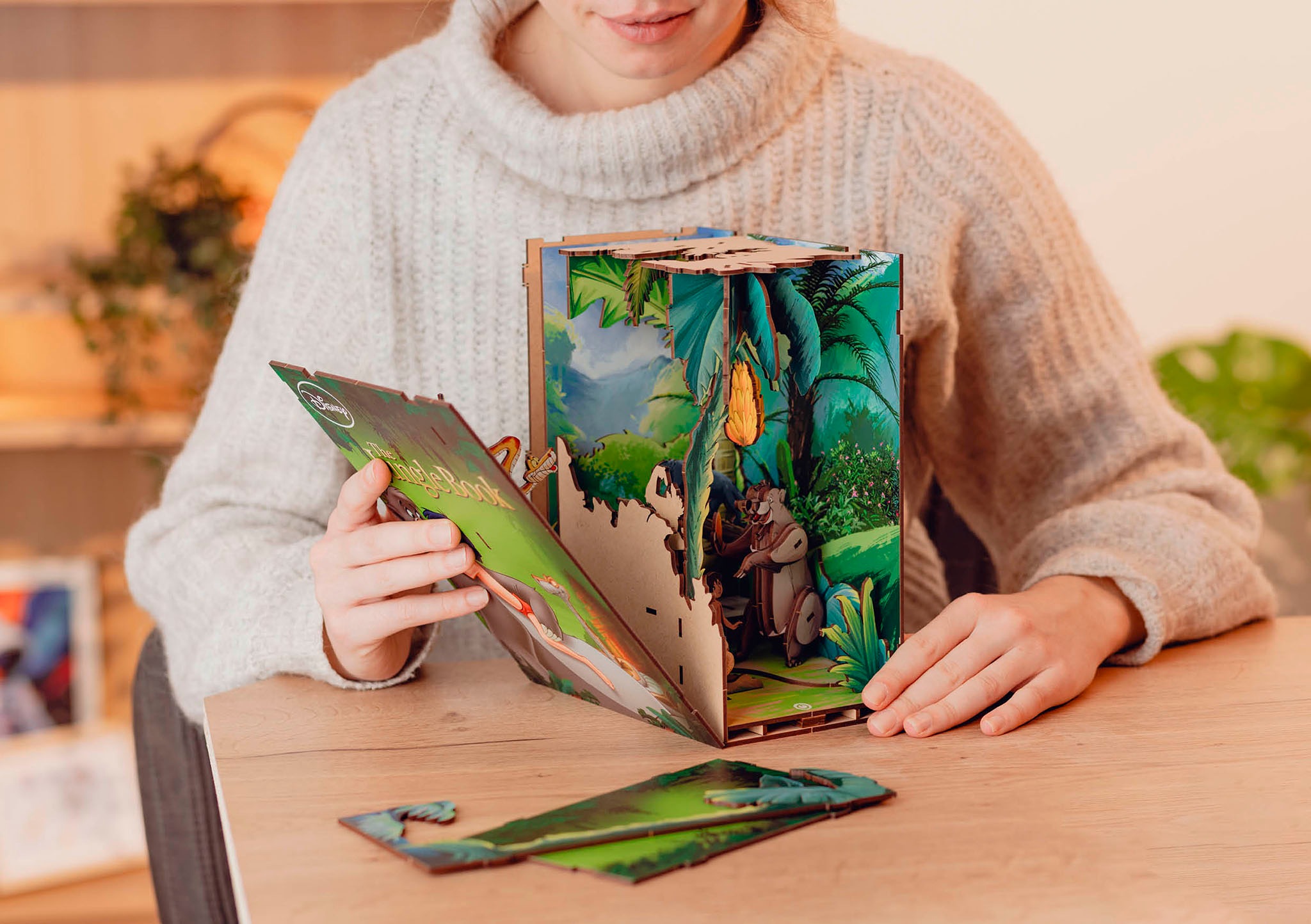 Revell® 3D-Puzzle »Book Nook, Tiny Adventures Disney Das Dschungelbuch«, Buchstütze; mit LED-Beleuchtung