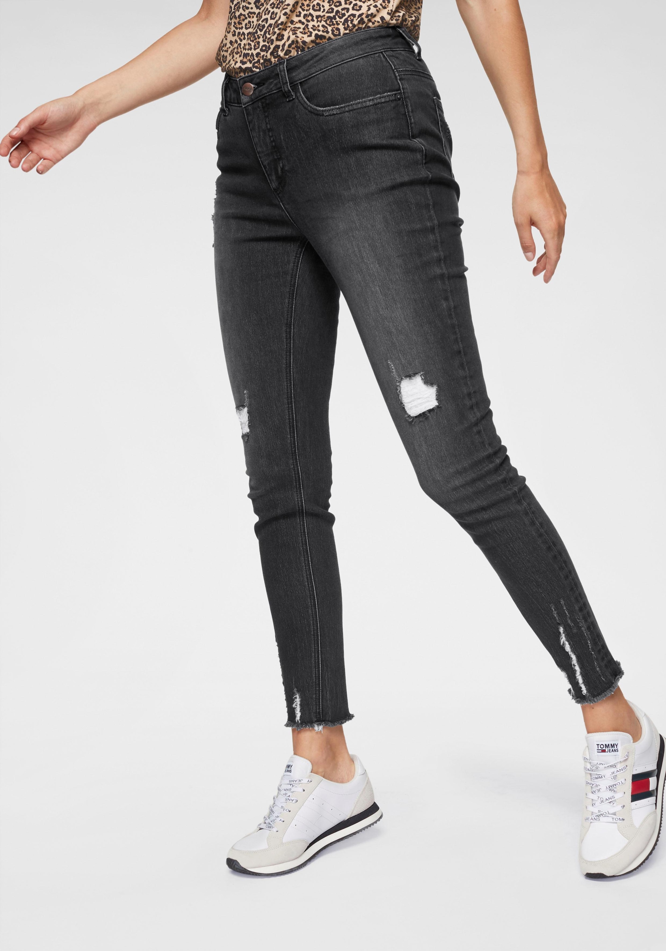 mit Aniston Destroyed-Effekt online CASUAL bestellen Skinny-fit-Jeans,