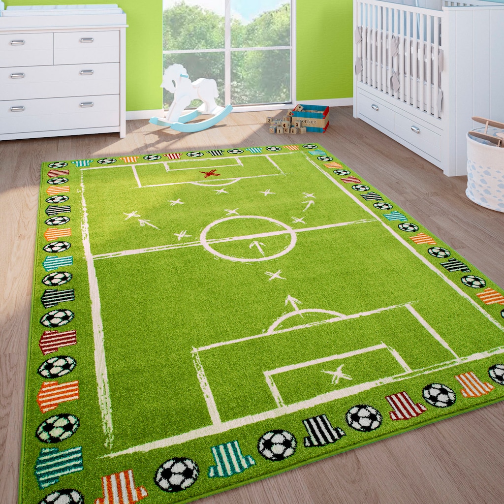 Paco Home Kinderteppich »Alma 974«, rechteckig, 14 mm Höhe, Spiel-Teppich, Kurzflor, Motiv Fußballfeld, Kinderzimmer