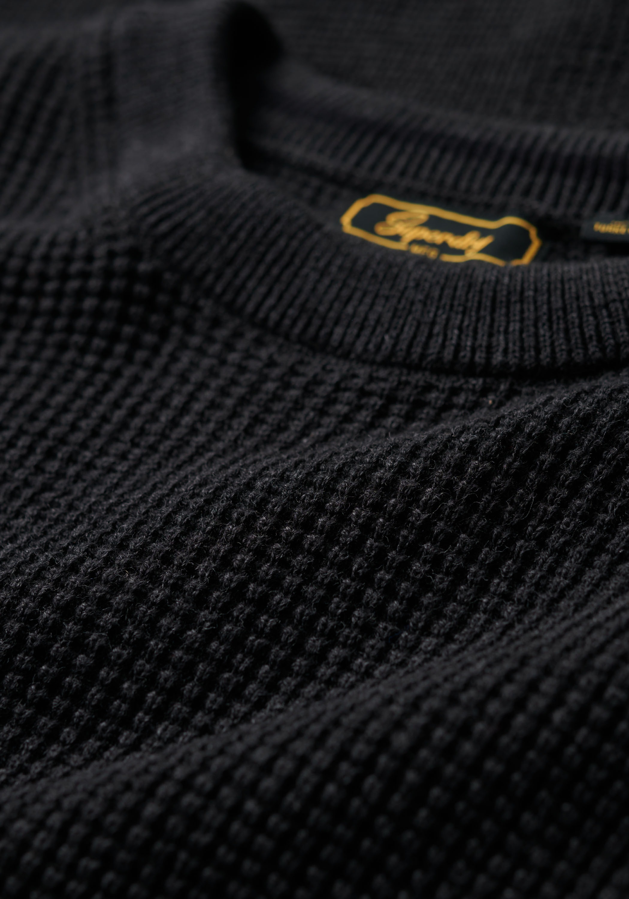 Superdry Strickpullover »TEXTURED CREW KNIT JUMPER« mit strukturiertem Waffelstrickmuster