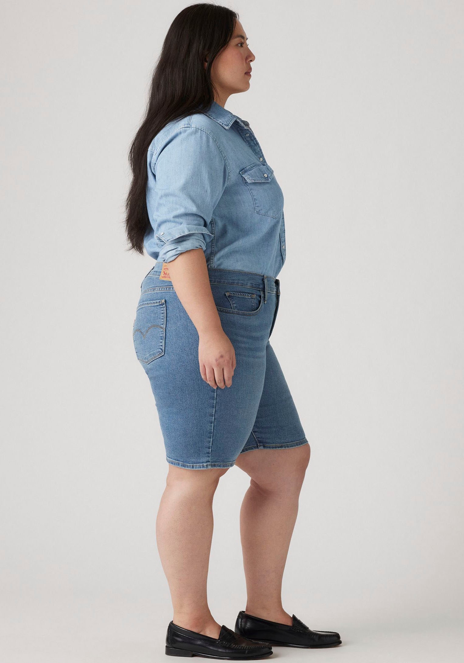 Levi's® Plus Shorts »PL SHAPING BERMUDA DA«  Sommerhose im Five-Pocket Style