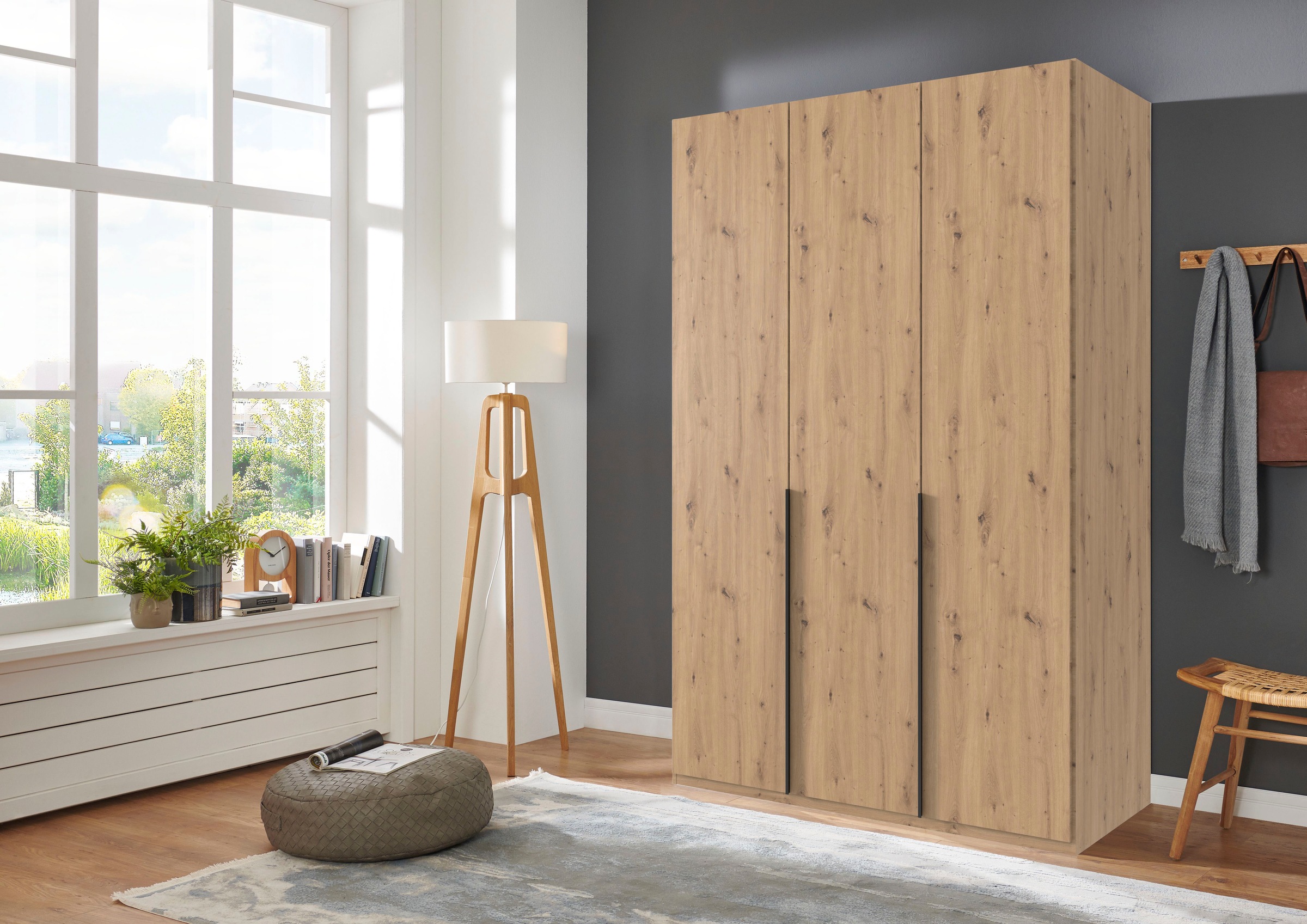 Wimex Kleiderschrank »Mugano, in 5 Breiten und 2 Höhen, Made in Germany«, (in Basic oder Premium Ausstattung mit 2 weiteren Einlegeböden), mit langen Griffstangen aus Metall, wahlweise mit oder ohne Spiegel