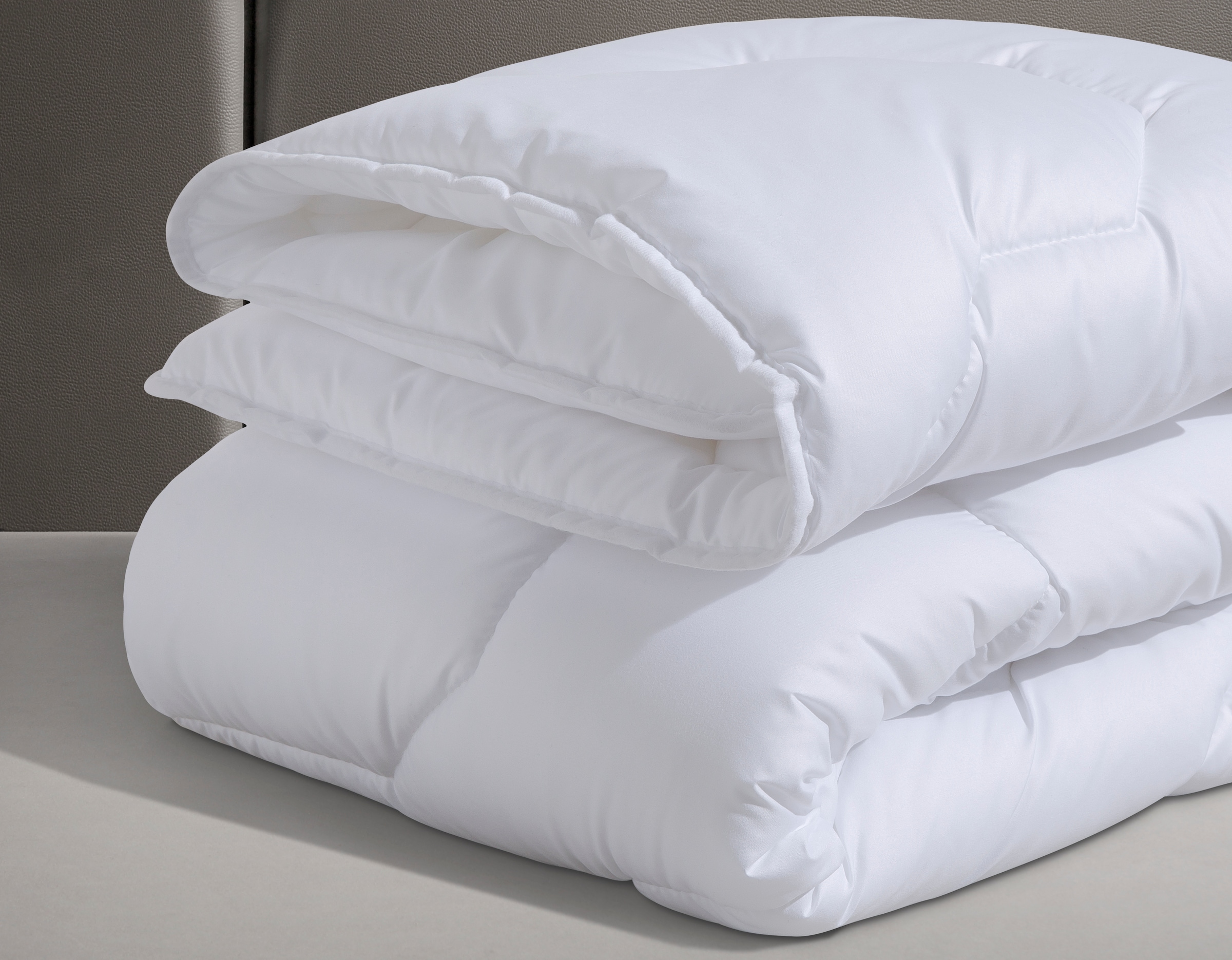 my home Microfaserbettdecke »Corella, Bettdecke 135x200 cm, 155x220 cm, Kissen 40x80 cm«, normal, Füllung 100% Polyester, Bezug 100% Polyester, (2 St.), Bettdecken, Sommer, Winter, 4 Jahreszeiten, Decke mit Gratiskissen