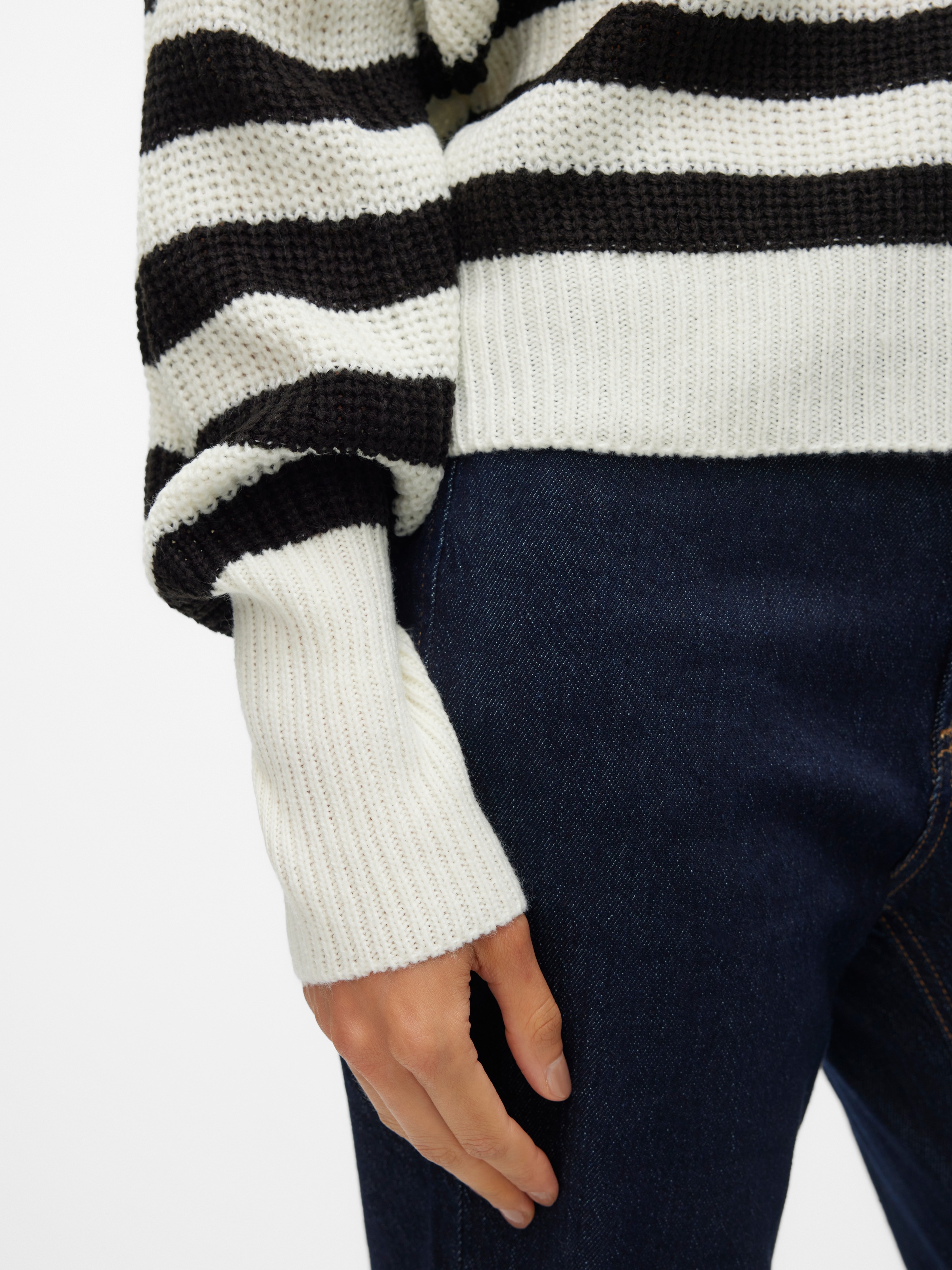 Vero Moda Strickjacke »VMLEA LS V-NECK CUFF CARDIGAN NOOS«, mit Knopfleiste