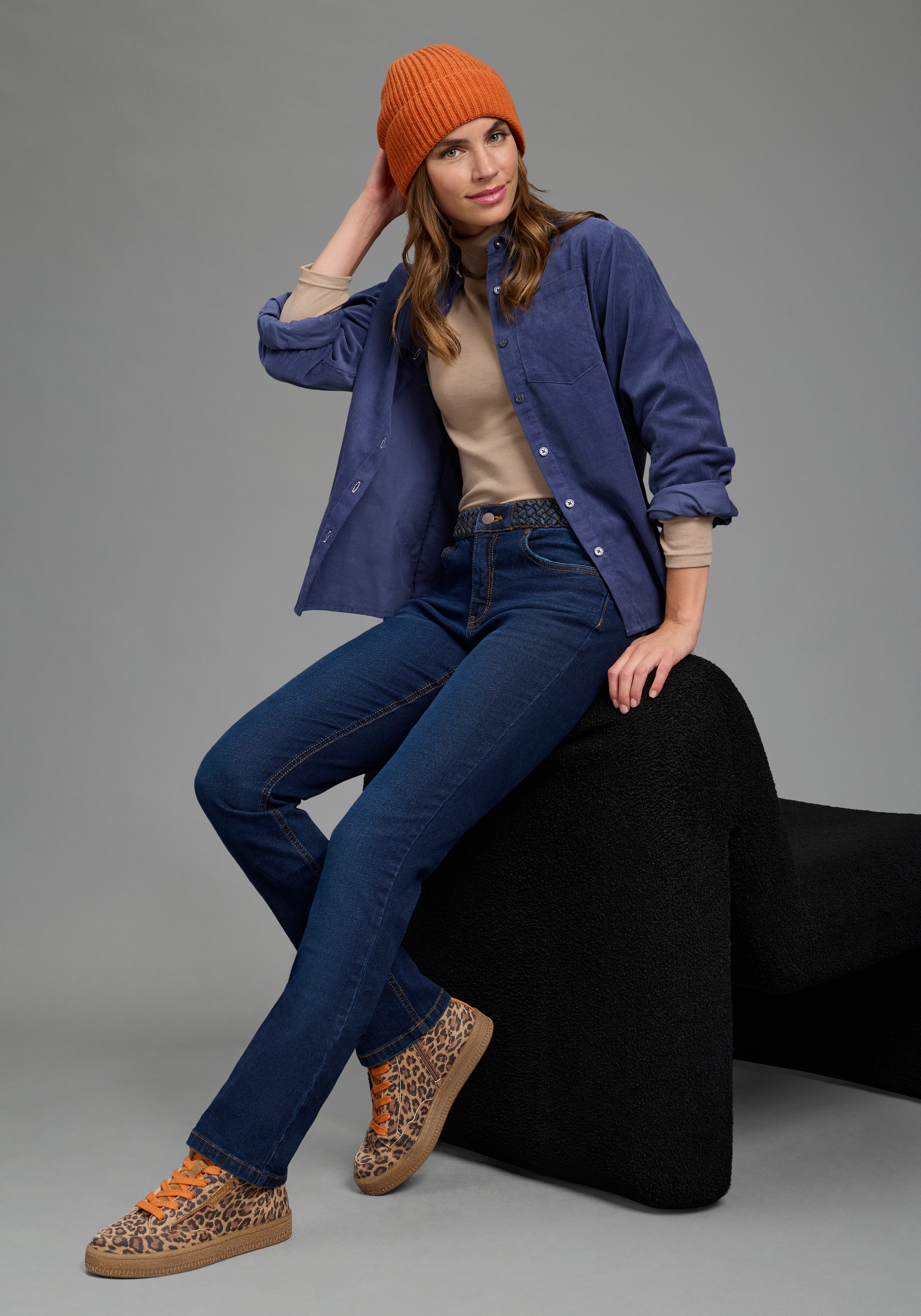 Arizona Gerade Jeans »mit Jeansgürteloptik« Straight-Fit, gerader Beinverlauf, normale Leibhöhe