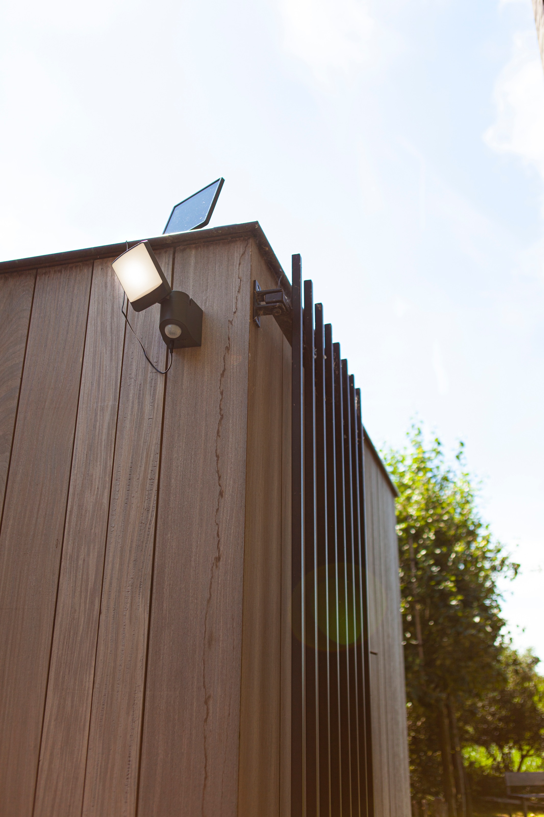 LUTEC LED Solarleuchte »LED-Solarwandleuchte SUNSHINE«, 1 flammig, Leuchtmittel LED-Board | LED fest integriert, dreh- und schwenkbar