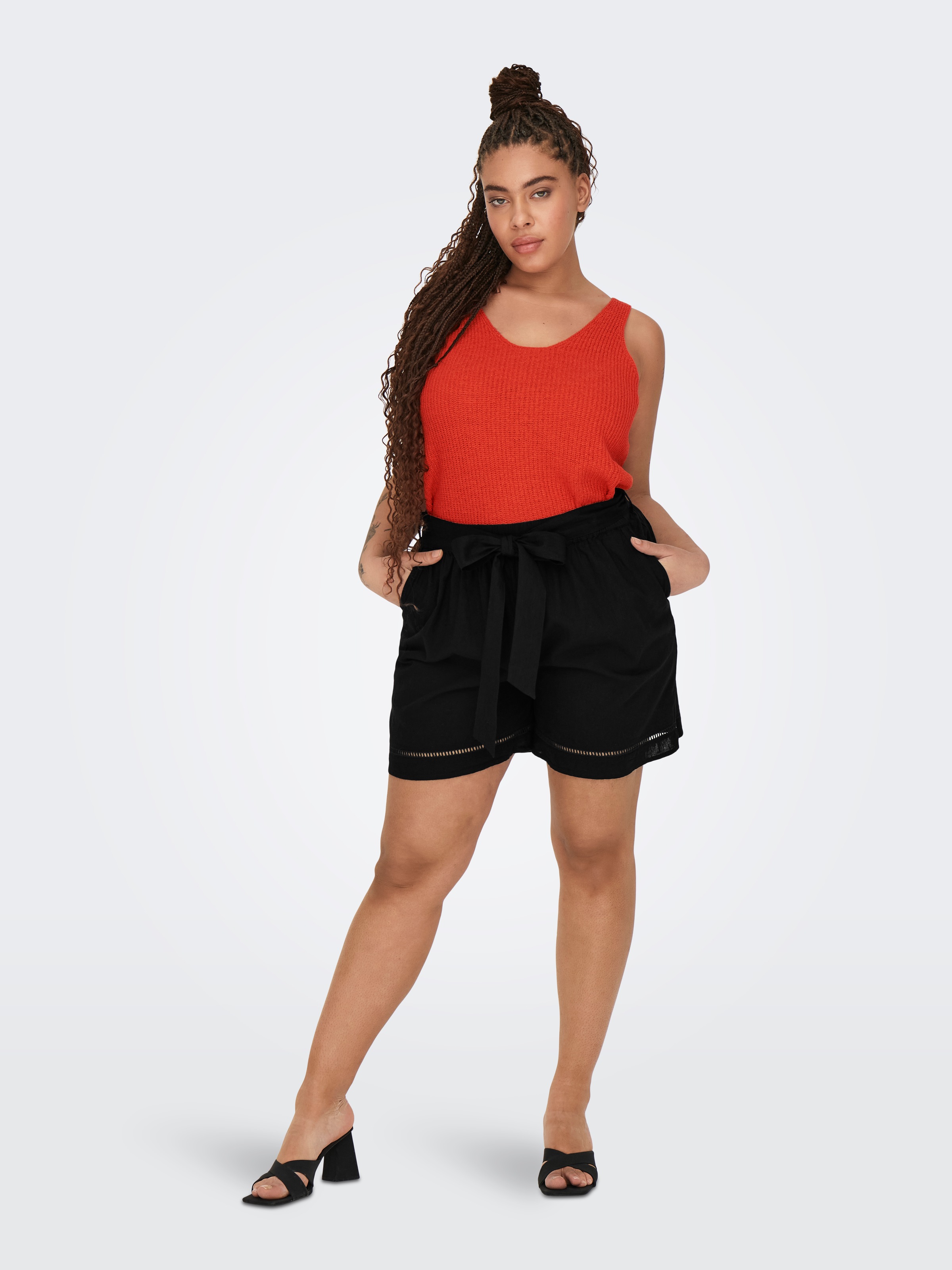 ONLY CARMAKOMA Shorts »CARJUPITER LIFE SHORTS WVN«