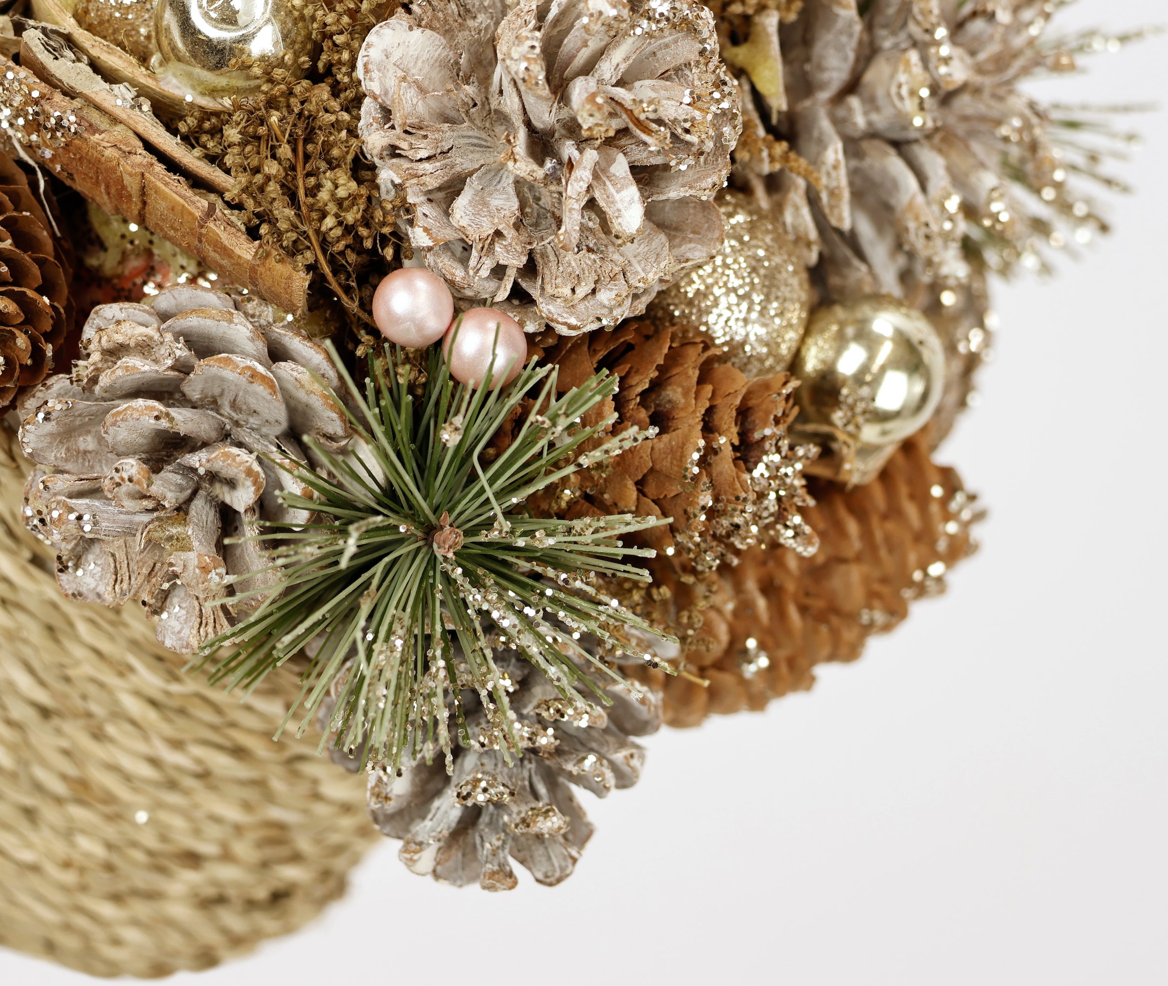 I.GE.A. Kunstpflanze »Natur-Gesteck Zapfen«, Im Topf mit Christbaumkugeln Tanne Gesteck Weihnachtsdeko Tischdeko