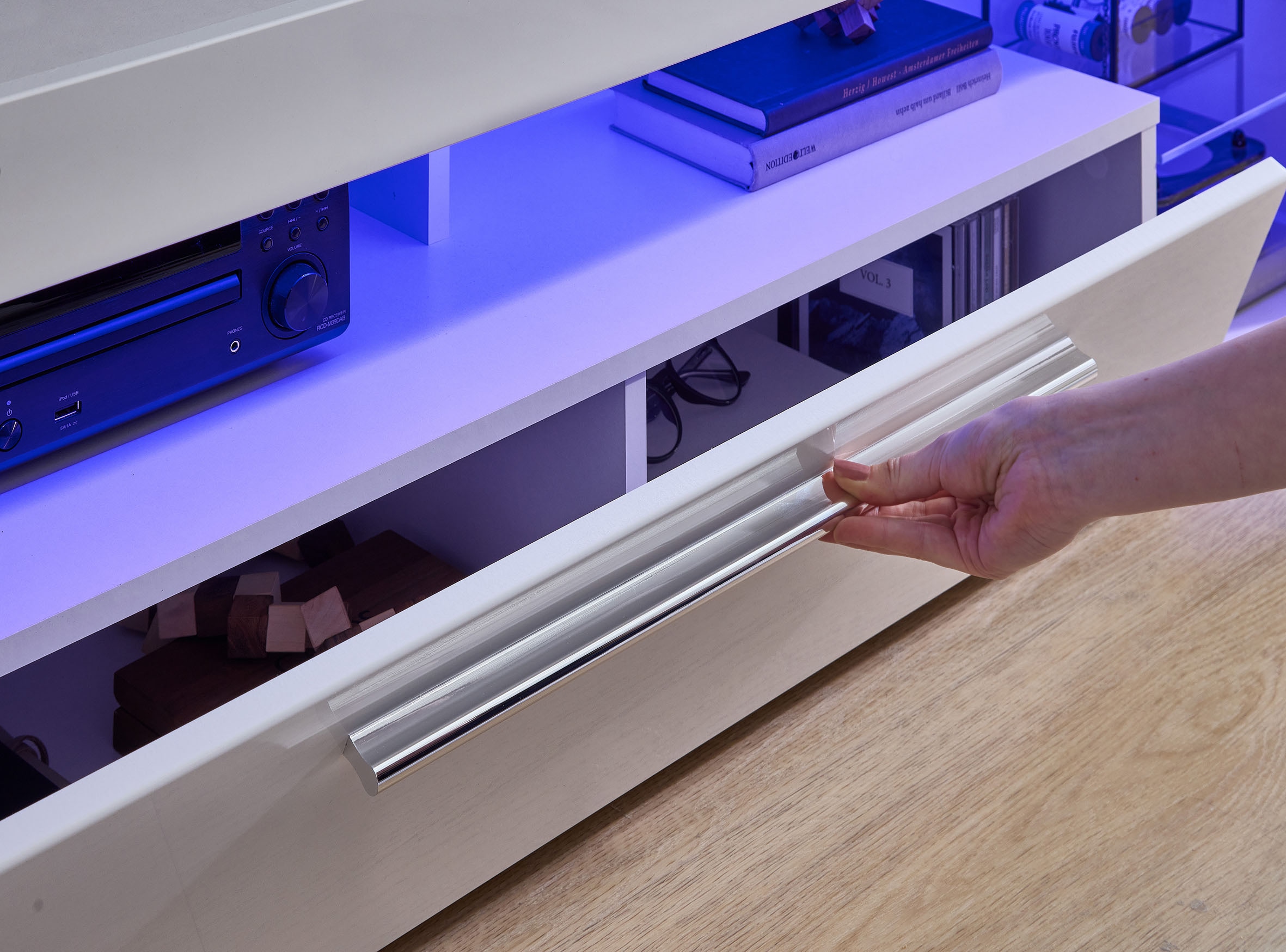 Stolkom TV-Schrank »Goal« Oberboden bis 25 kg belastbar, 1 Klappe mit Griff