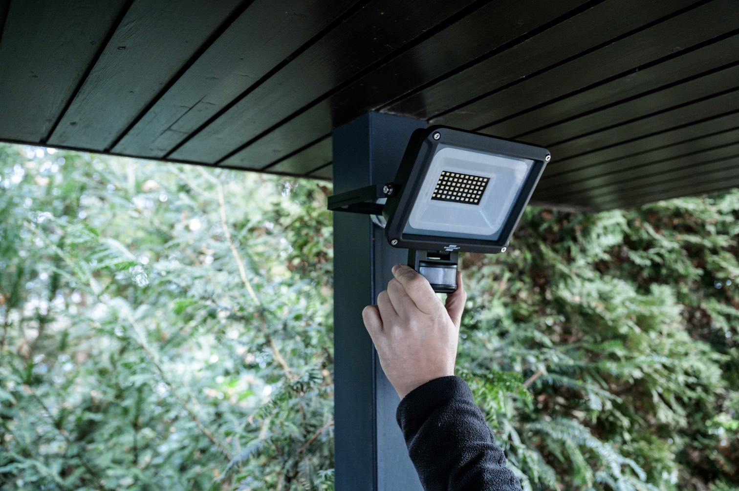 Brennenstuhl LED Wandstrahler »JARO 4060 P«, Leuchtmittel LED-Modul | LED fest integriert, mit Bewegungsmelder und Dämmerungssensor
