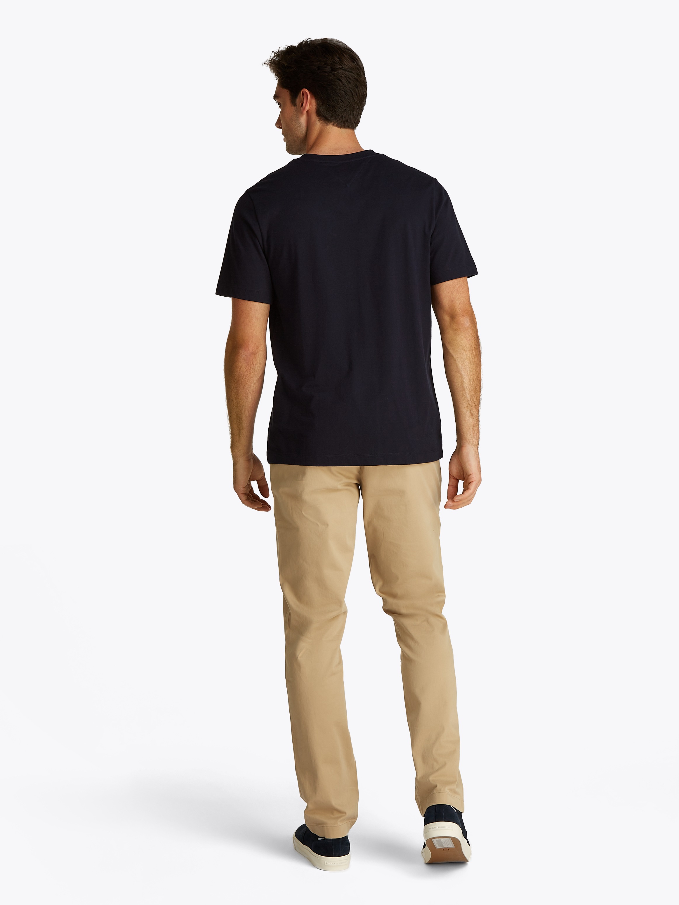 Tommy Hilfiger V-Shirt »ESSENTIAL V-NECK TEE mit V-Ausschnitt und Markenlabel« unifarben, casual, regular fit, Baumwolle, V-Ausschnitt