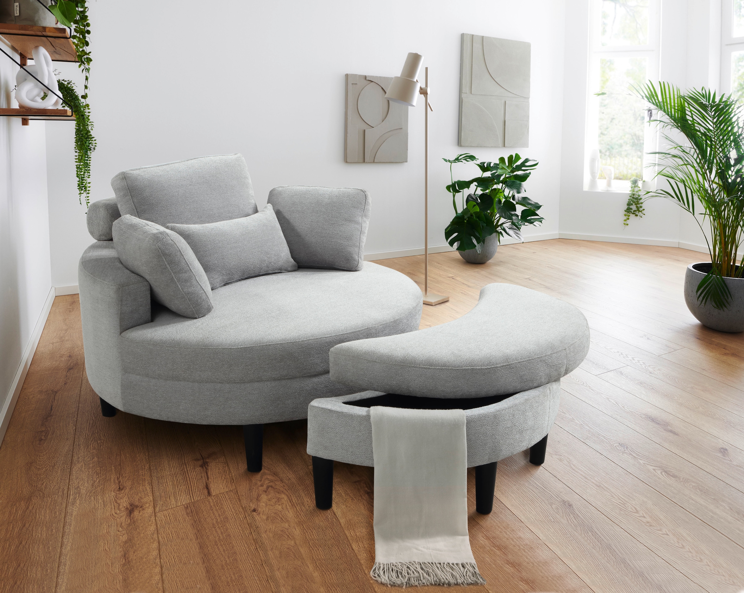ATLANTIC home collection Loveseat »Ravi«, XXL- Sessel, inklusive Stauraumhocker, Rückenkissen & drei Zierkissen