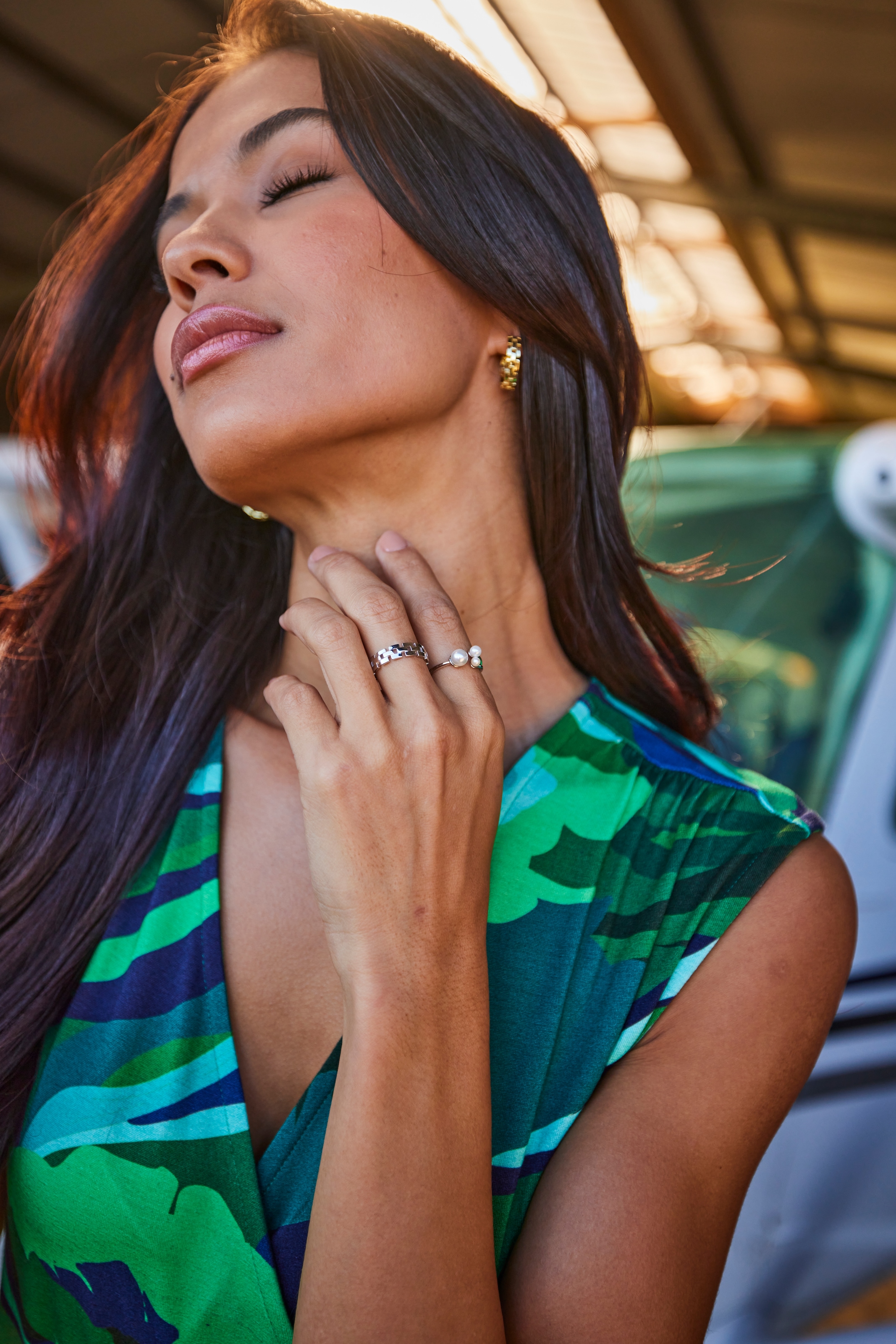 Aniston JEWELRY & WATCHES Fingerring »Schmuck Geschenk Silbering offen mit synth. Muschelkernperlen« mit Muschelkernperle (synth.)