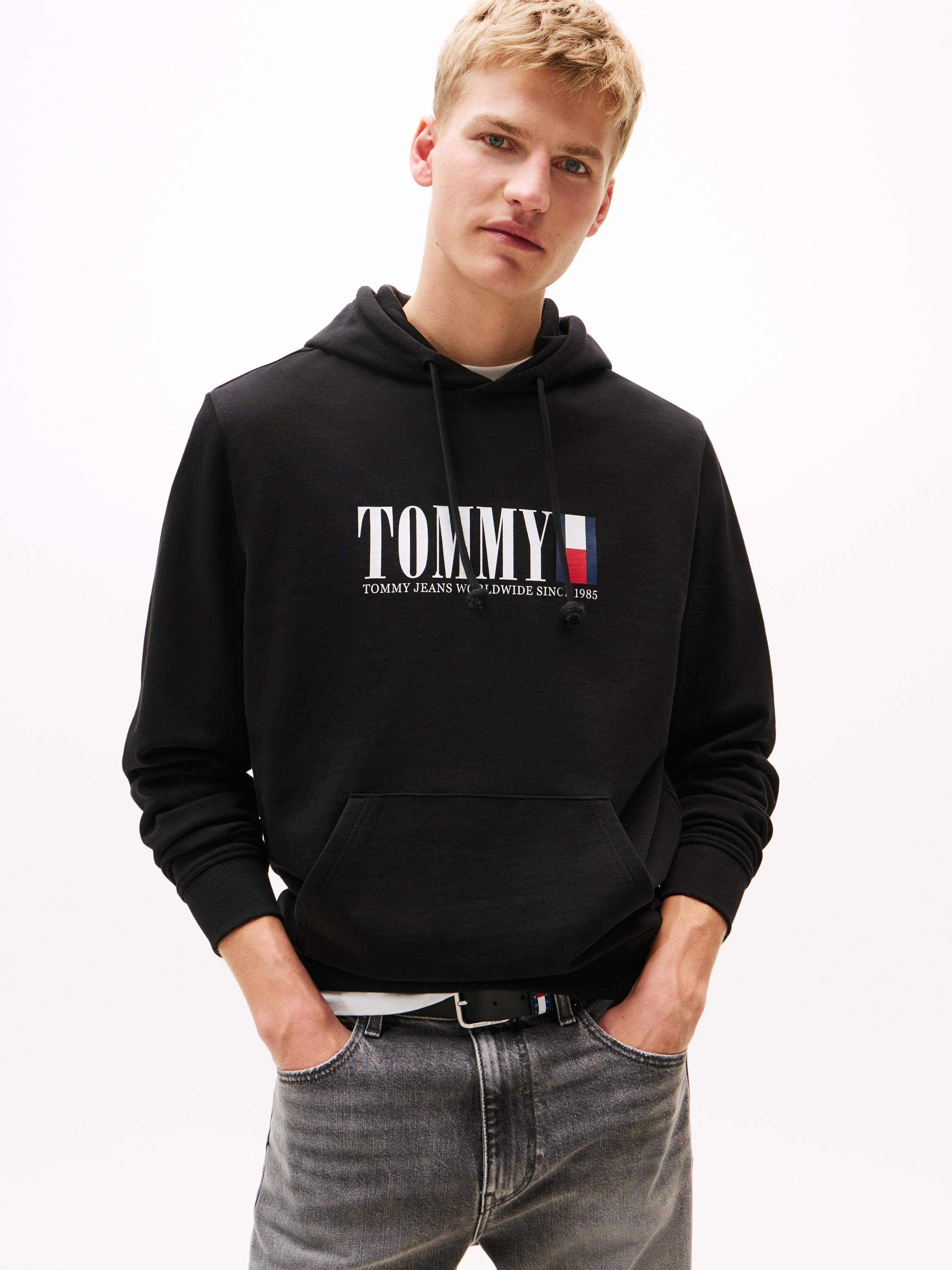 Tommy Jeans Hoodie »TJM REG RWB DNA GRAPHIC HOODIE«
