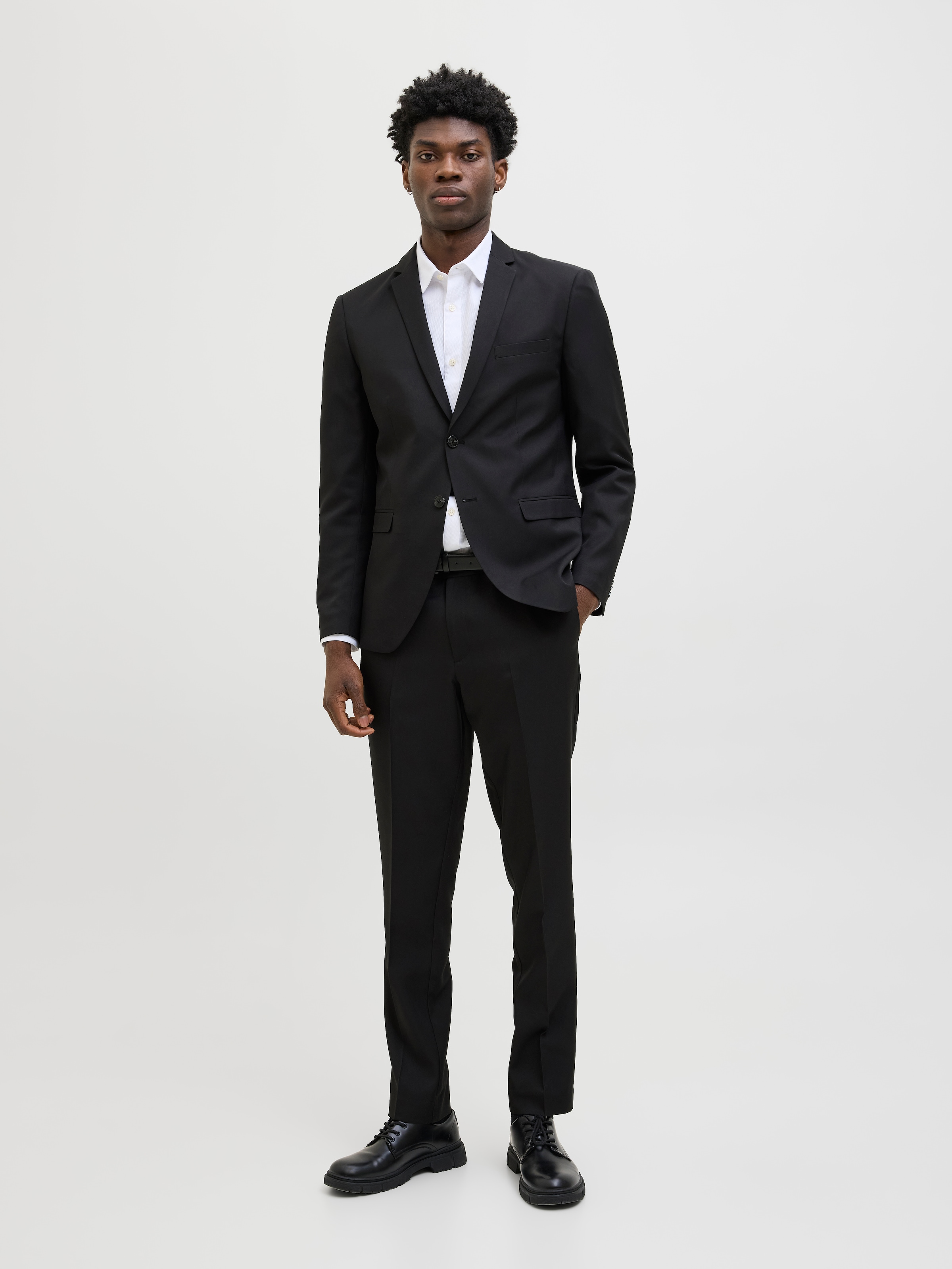 JACK & JONES Anzug »JPRCOSTA SUIT« Set, 2 tlg. sehr schmal mit fallendem Revers Black 48 48 Modischer Anzug von Jack & Jones