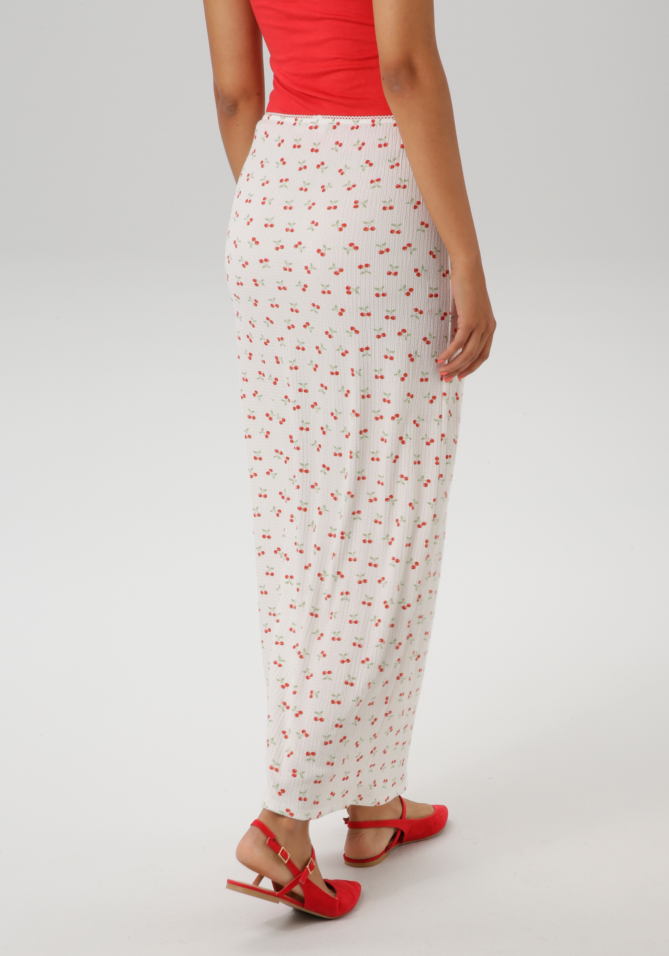 Aniston CASUAL Maxirock, allover mit Kirschen bedruckt