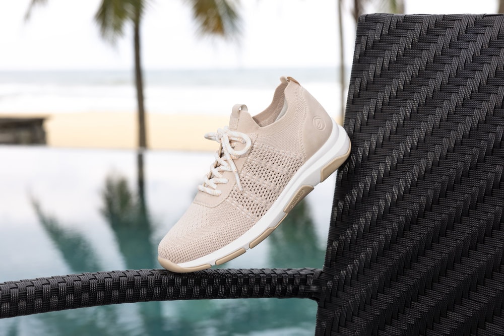 Remonte Slip-On Sneaker  , Freizeitschuh, Halbschuh, Slipper, Schlupfschuh mit Anziehlaschen