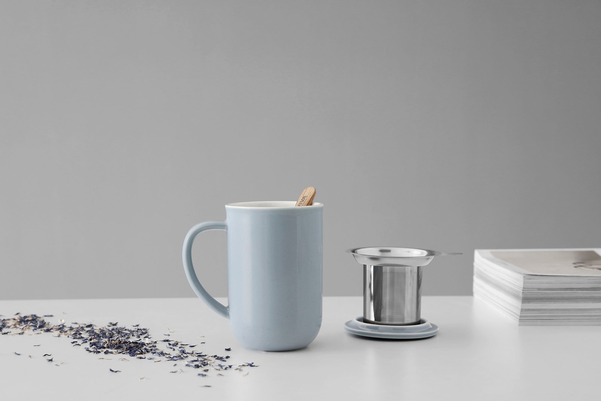 VIVA SCANDINAVIA Tasse »Balance«, Porzellan, mit Teesieb und Deckel, 500 ml