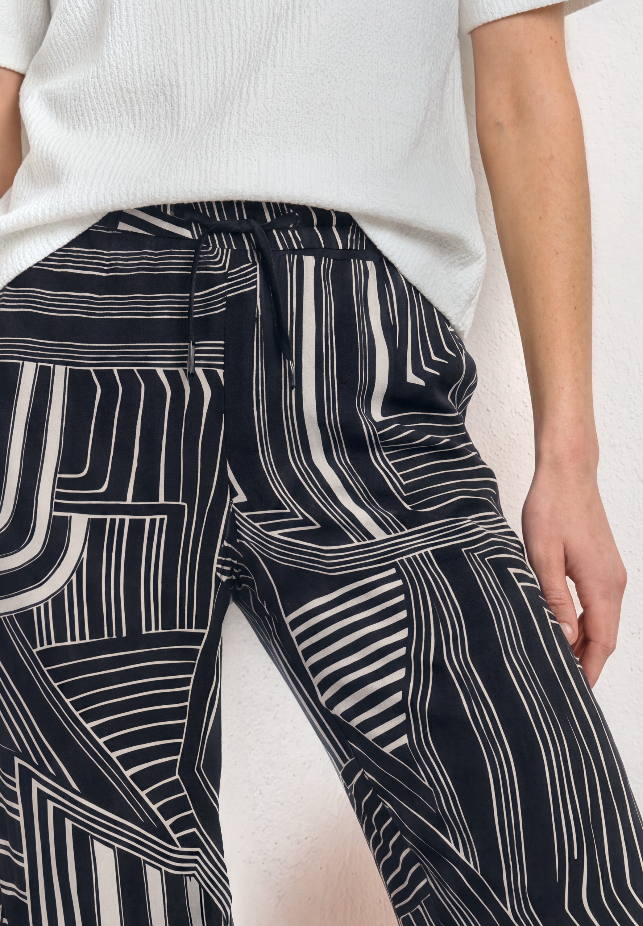 STREET ONE Culotte »Style Emee«  7/8 High Waist Culotte - Sommerhose -  mit Muster