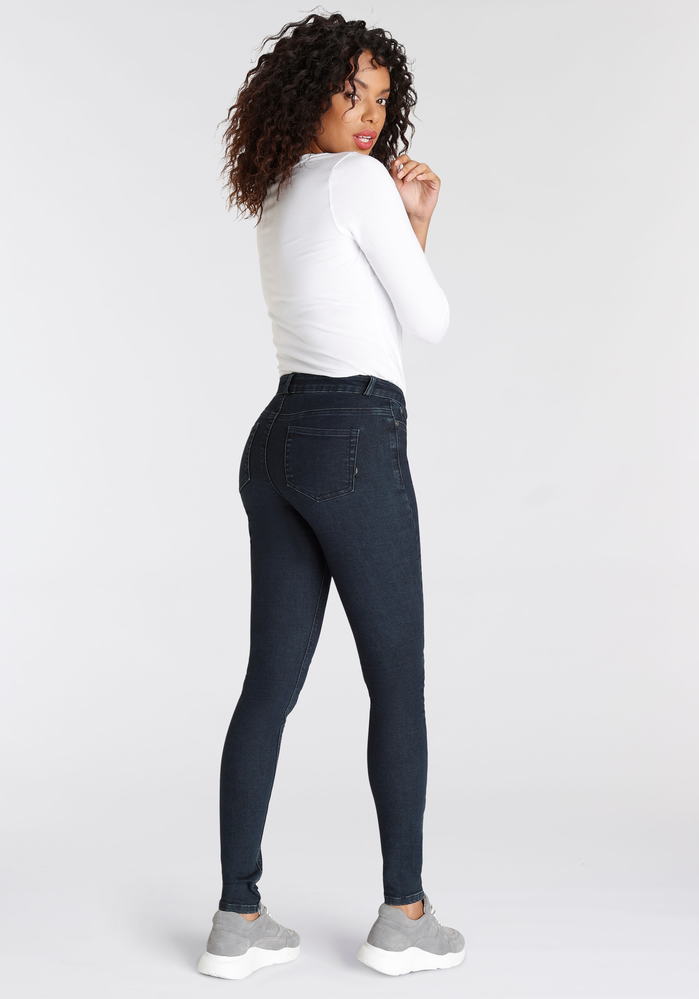 Arizona Skinny-fit-Jeans »Ultra Soft«, hohe Leibhöhe, lang, aus Baumwolle, Polyester und Elasthan