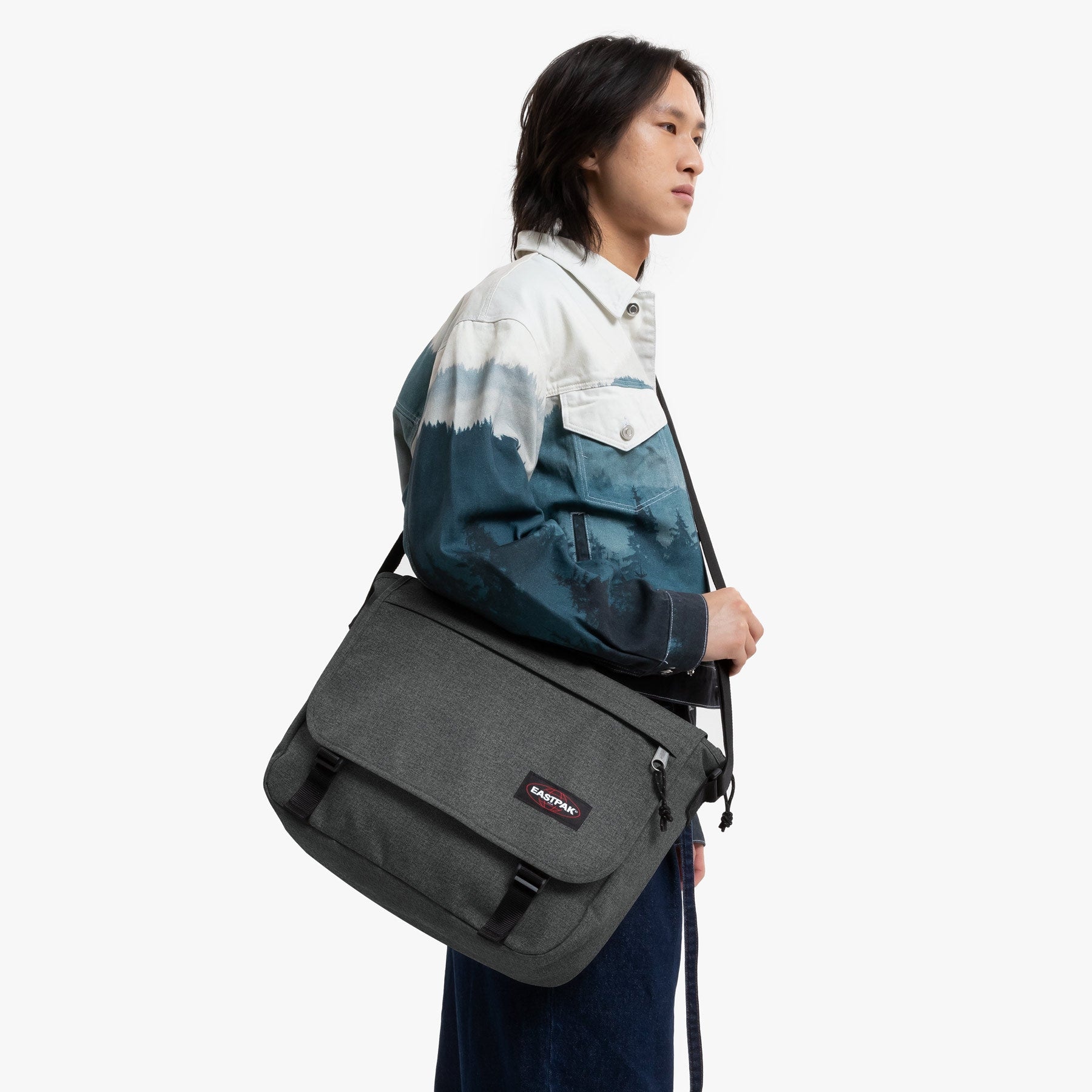 Eastpak Messenger Bag »Delegate +« Umhängetasche Arbeitstasche Schultasche